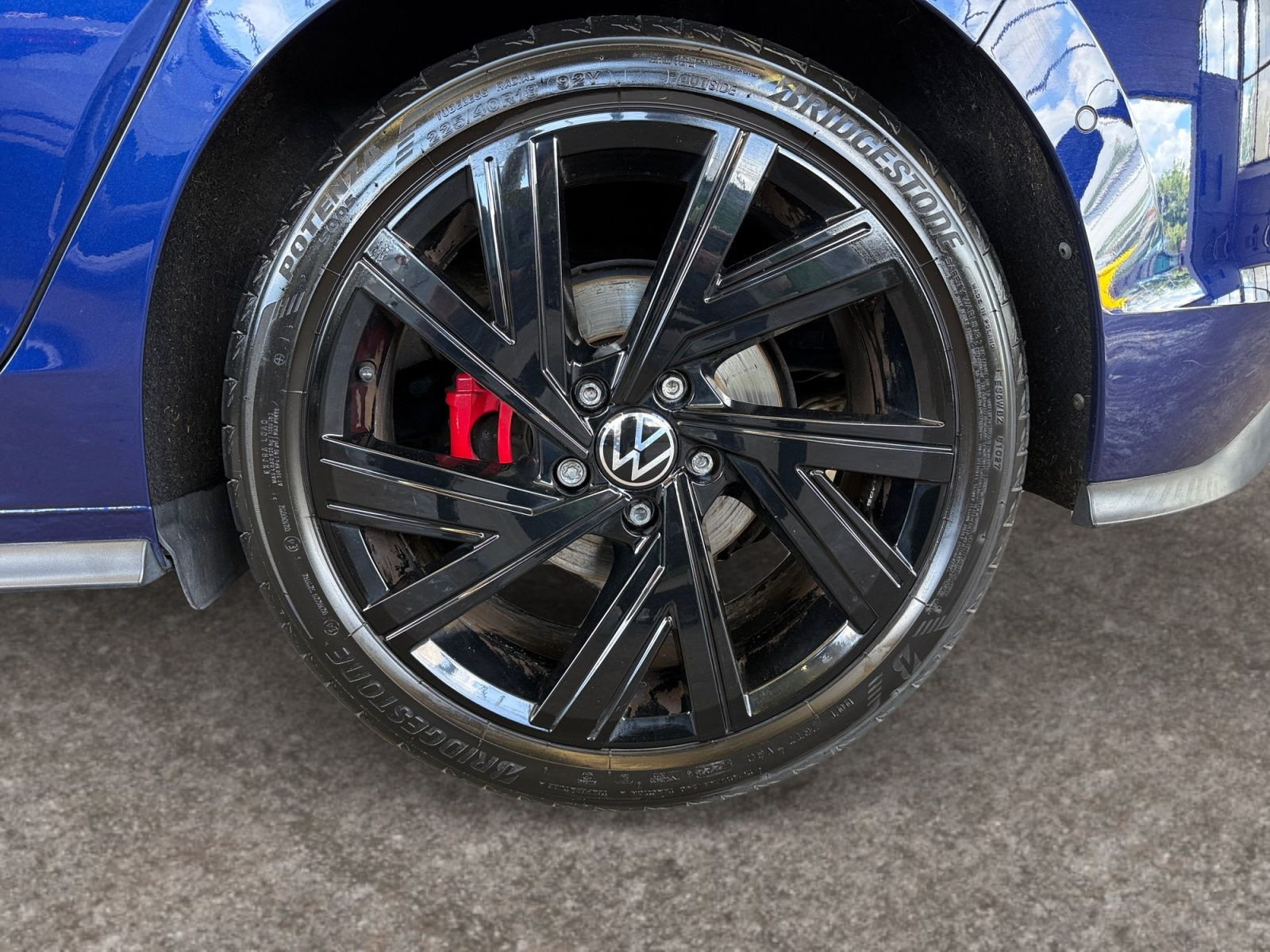 Volkswagen - Golf_17