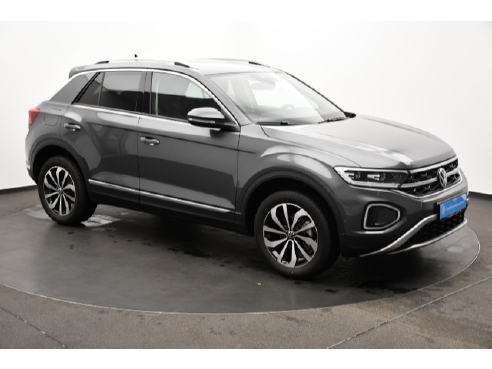 diagonal-frontansicht-aussen