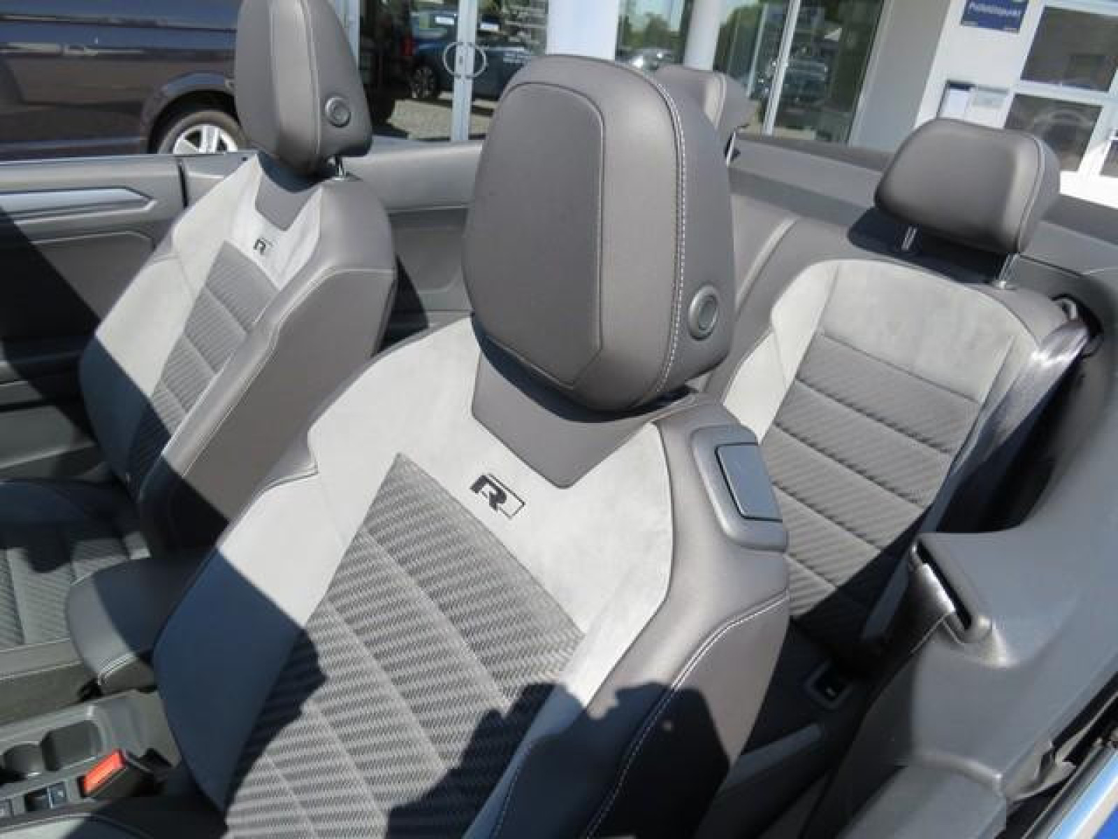Volkswagen - T-Roc Cabriolet_20