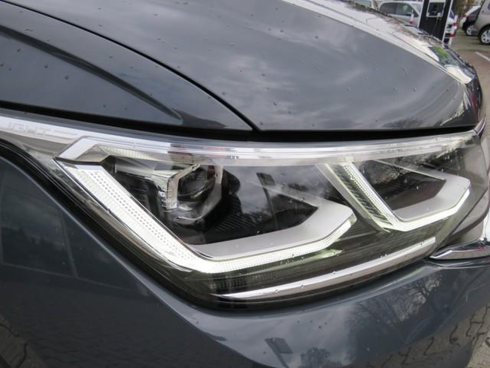 Volkswagen - Tiguan_12