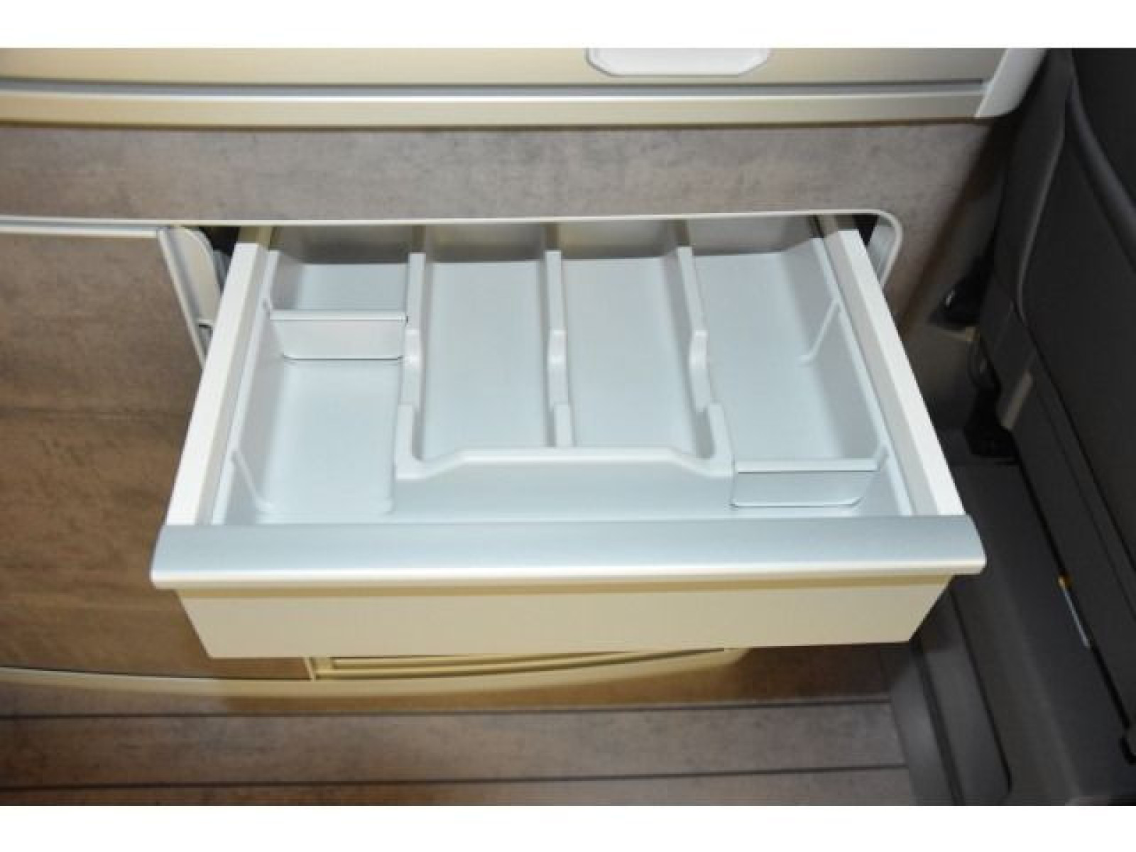 Volkswagen - T6.1 California_11