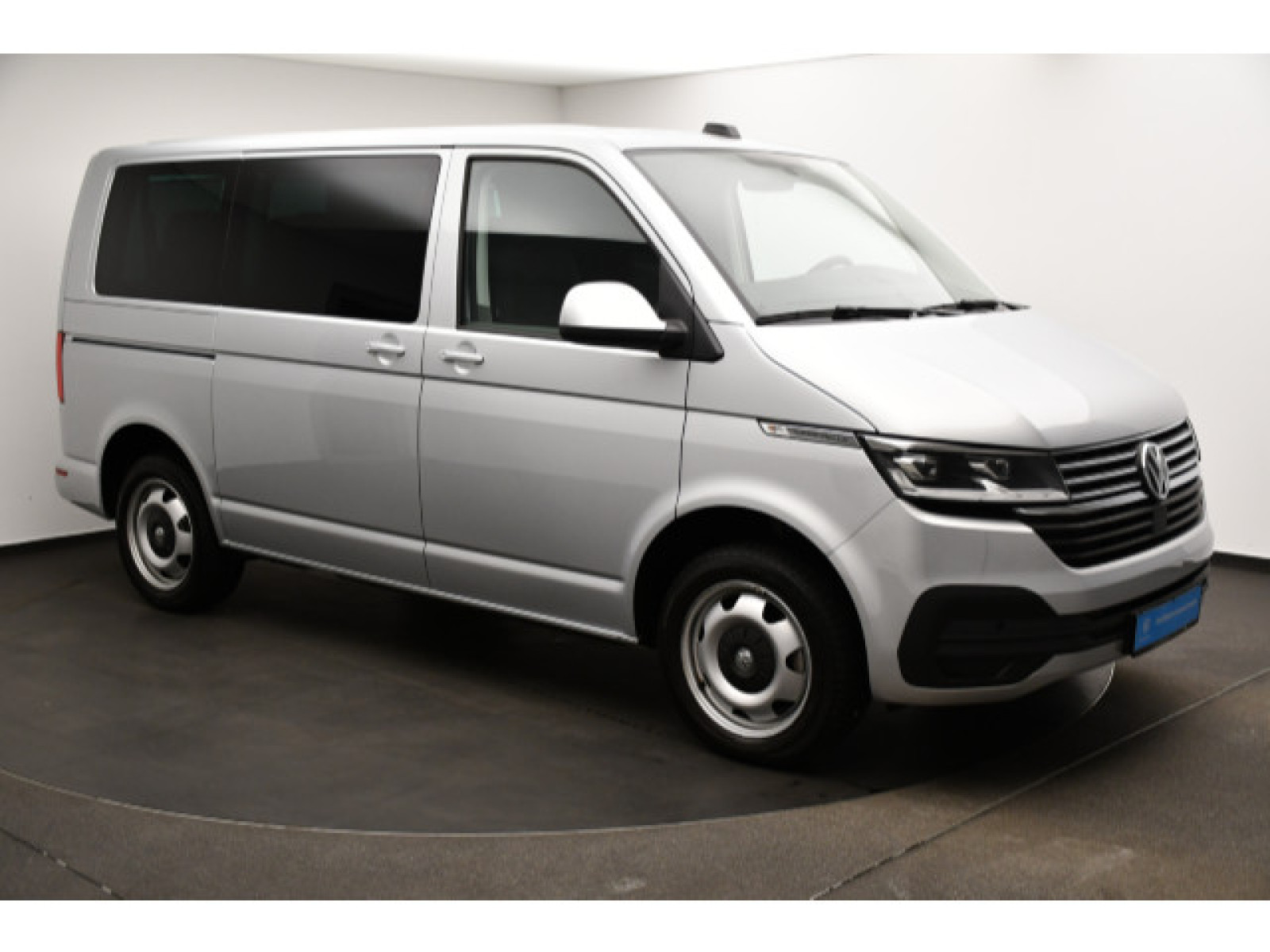 diagonal-frontansicht-aussen