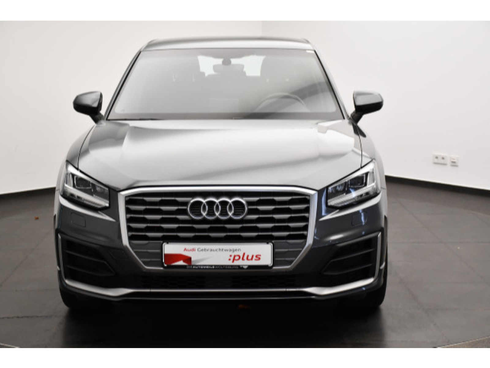Audi - Q2_17