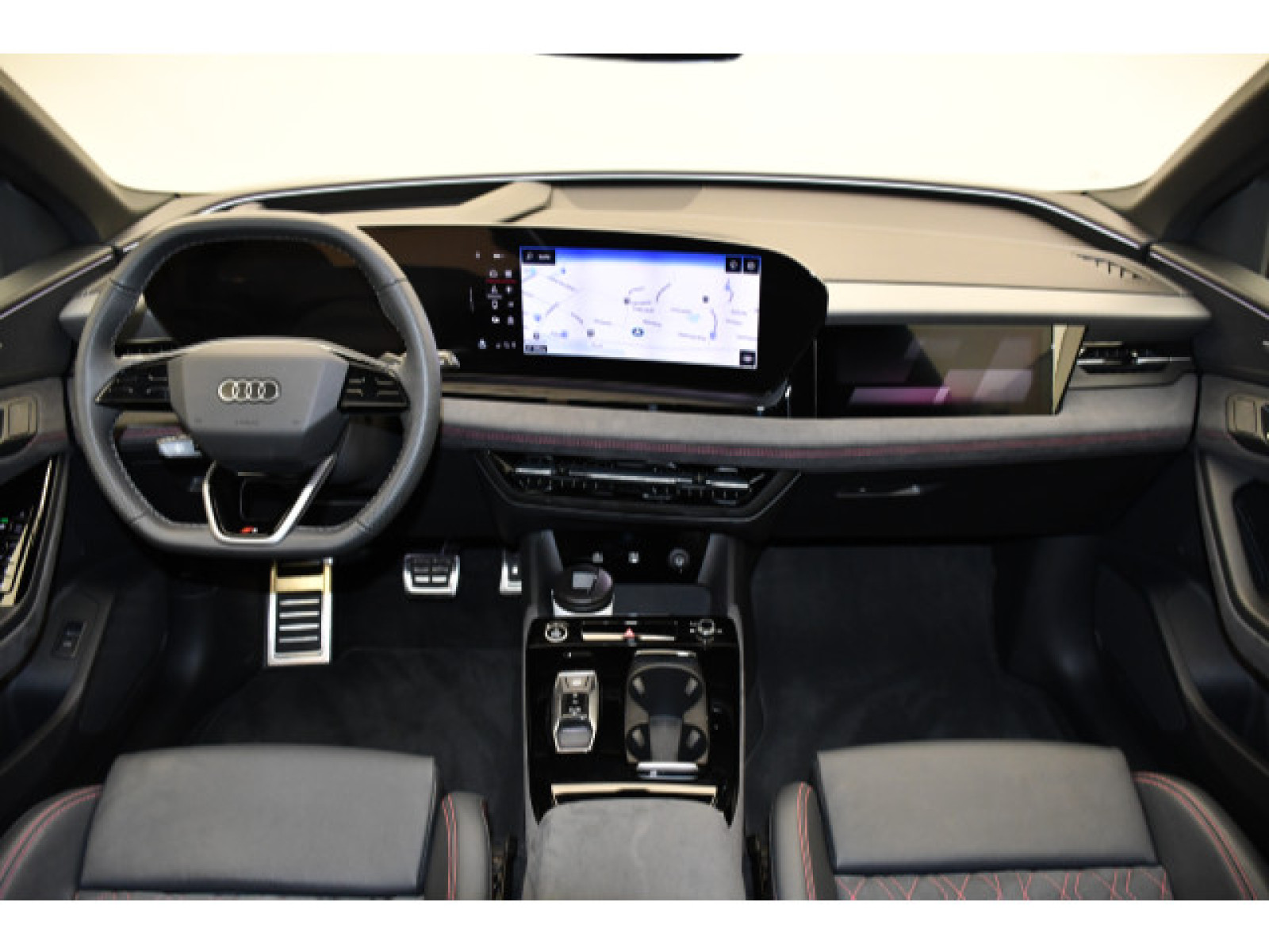 Audi - Q6 e-tron_5