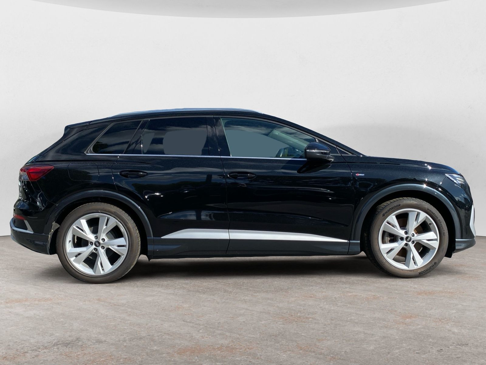 Audi - Q4 e-tron_7