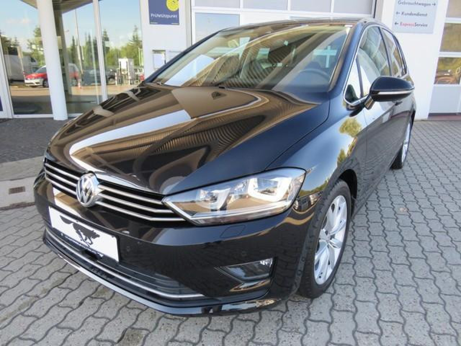 Volkswagen - Golf Sportsvan_1