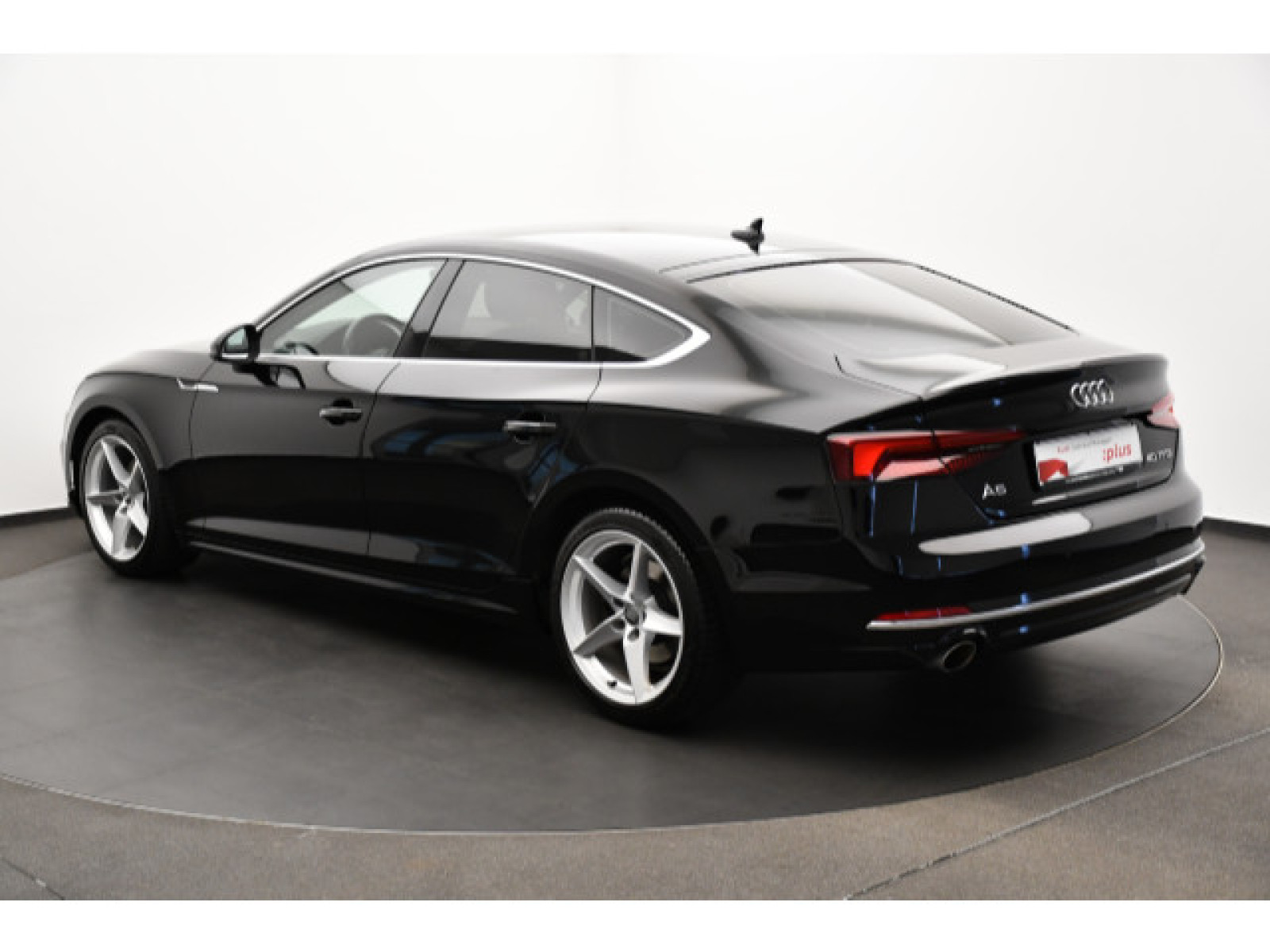 diagonalansicht-hinten-aussen