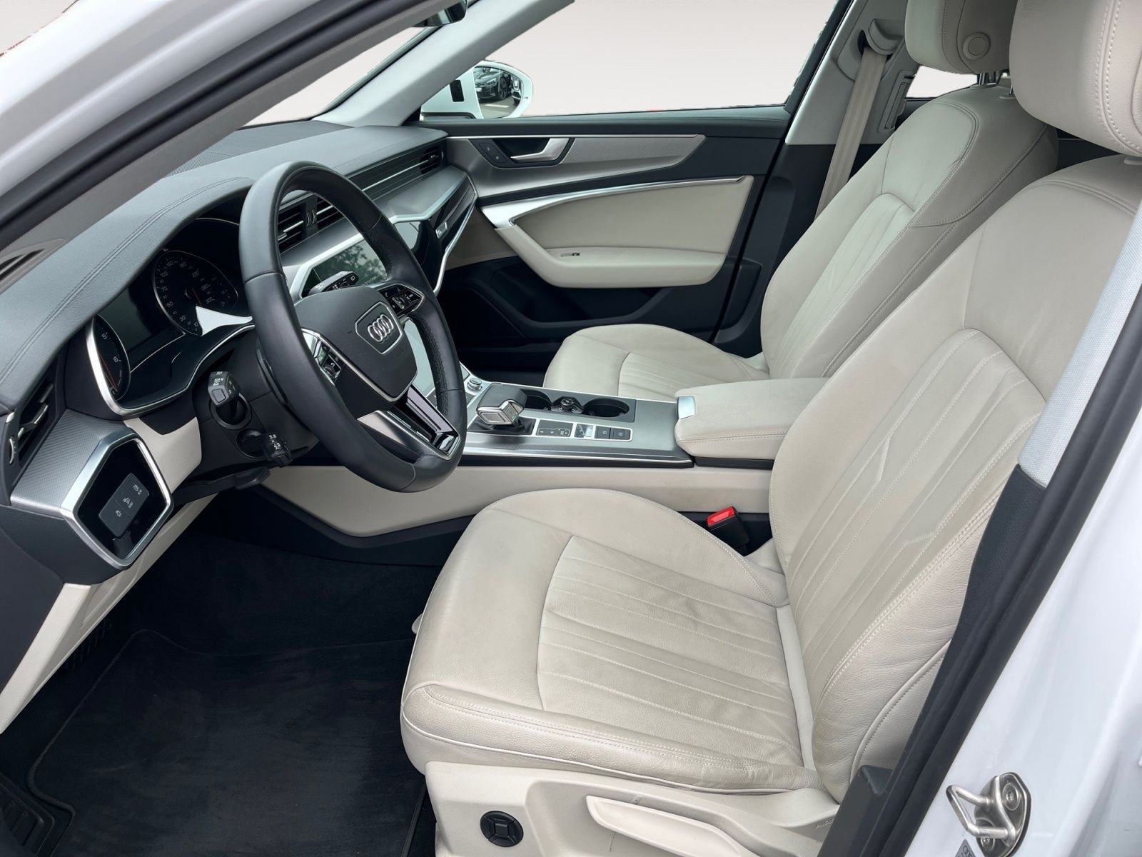 Audi - A6 Avant_10