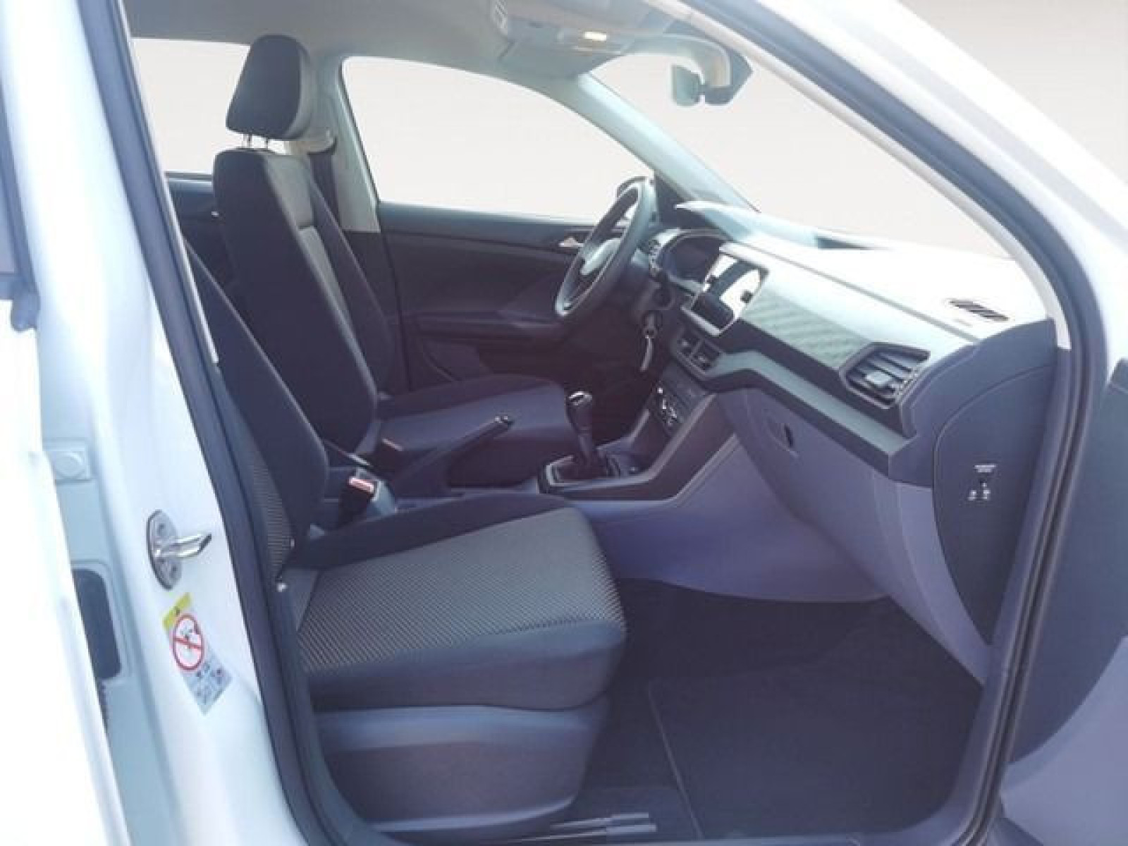 Volkswagen - T-Cross_8