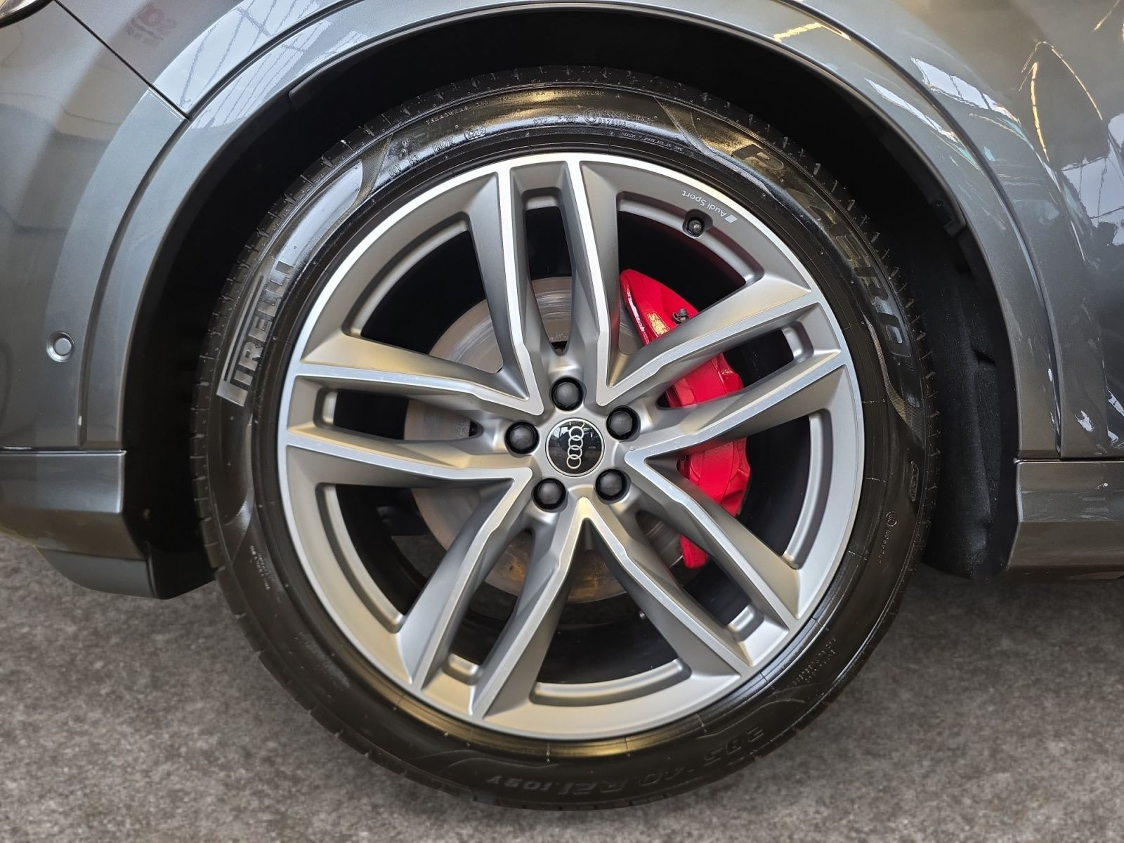 Audi - Q7_16