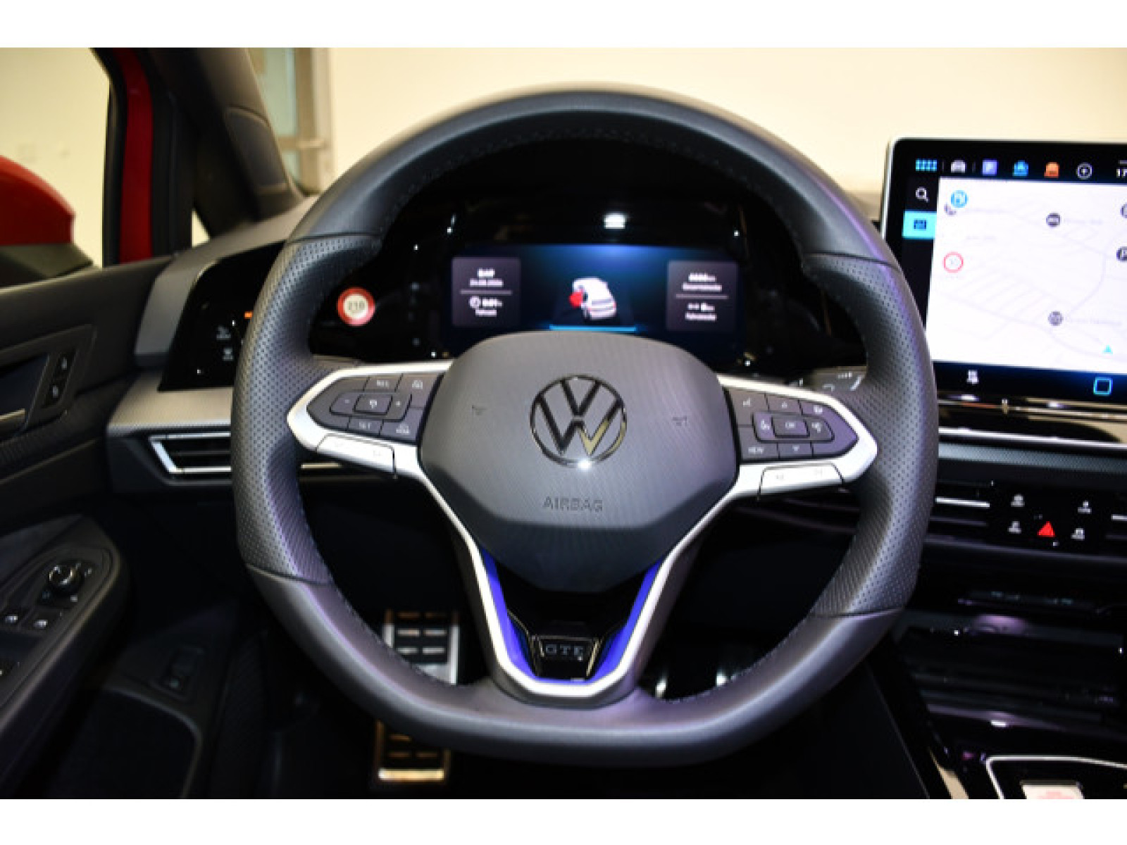 Volkswagen - Golf_6