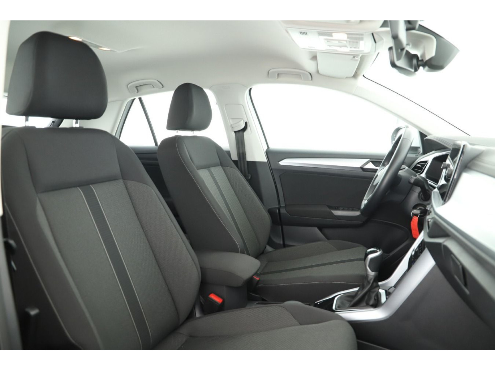 Volkswagen - T-Roc_8