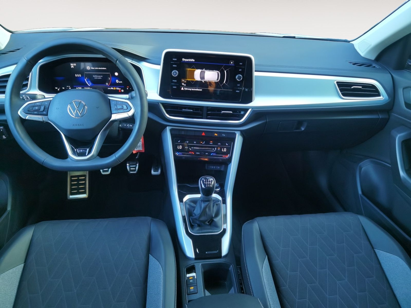 Volkswagen - T-Roc_11