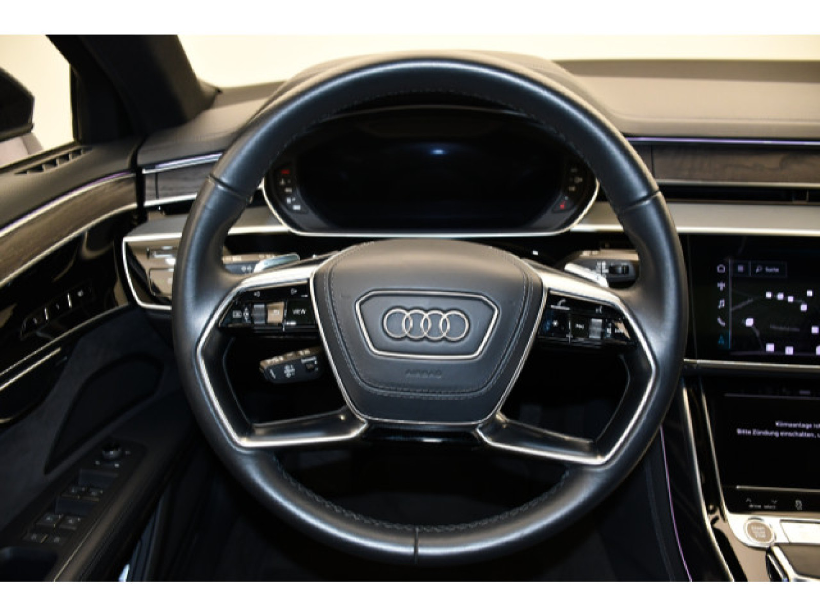 Audi - A8_5