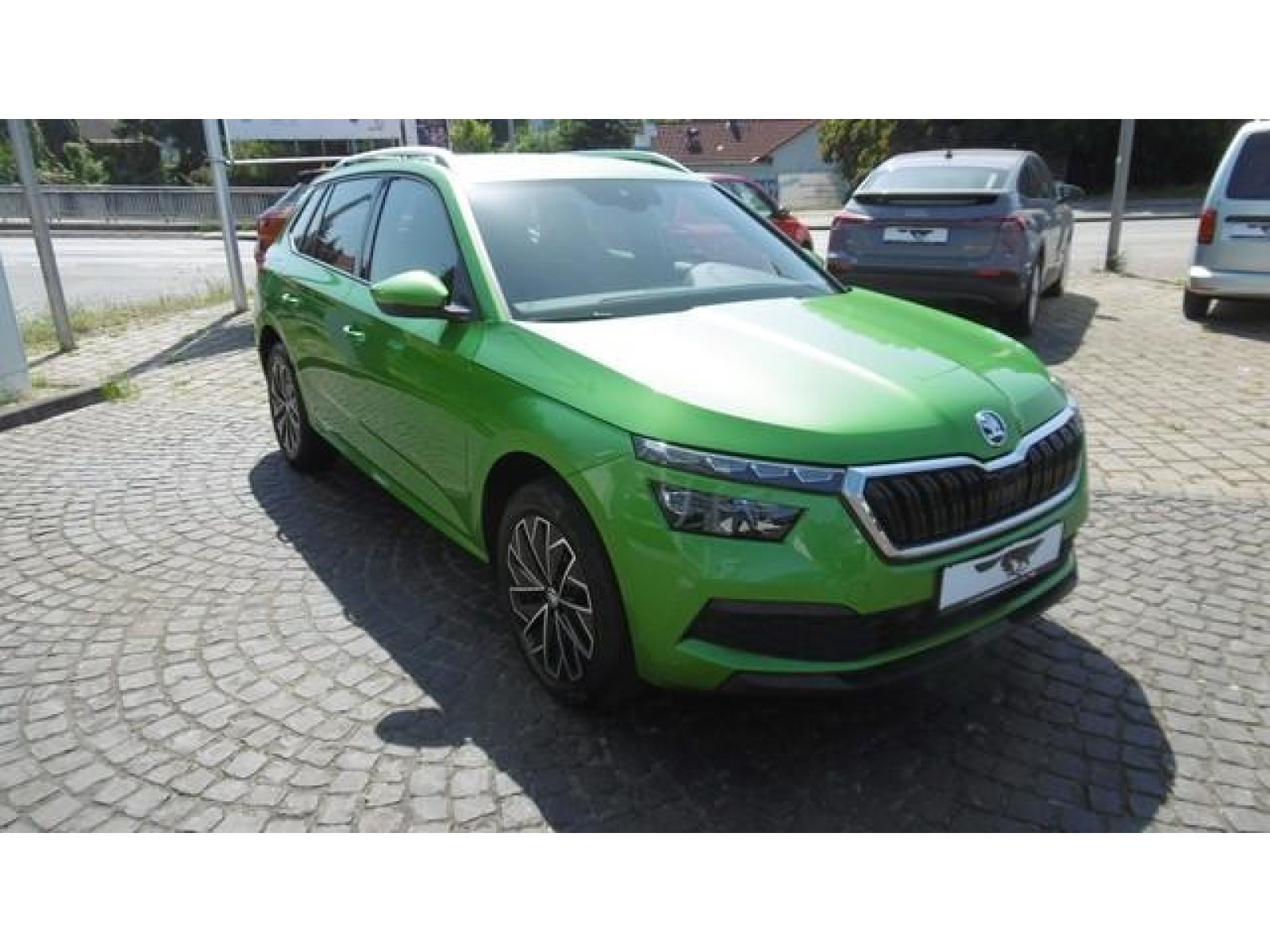 diagonal-frontansicht-aussen