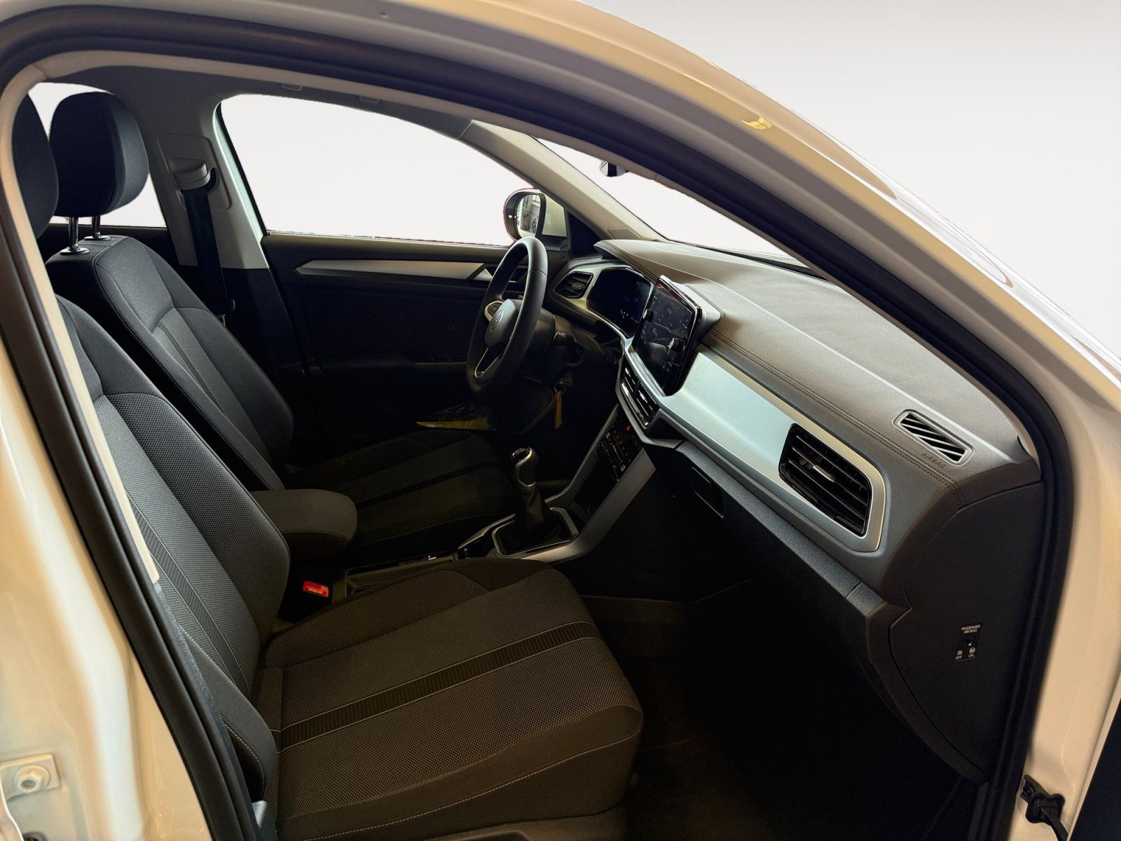 Volkswagen - T-Roc_16