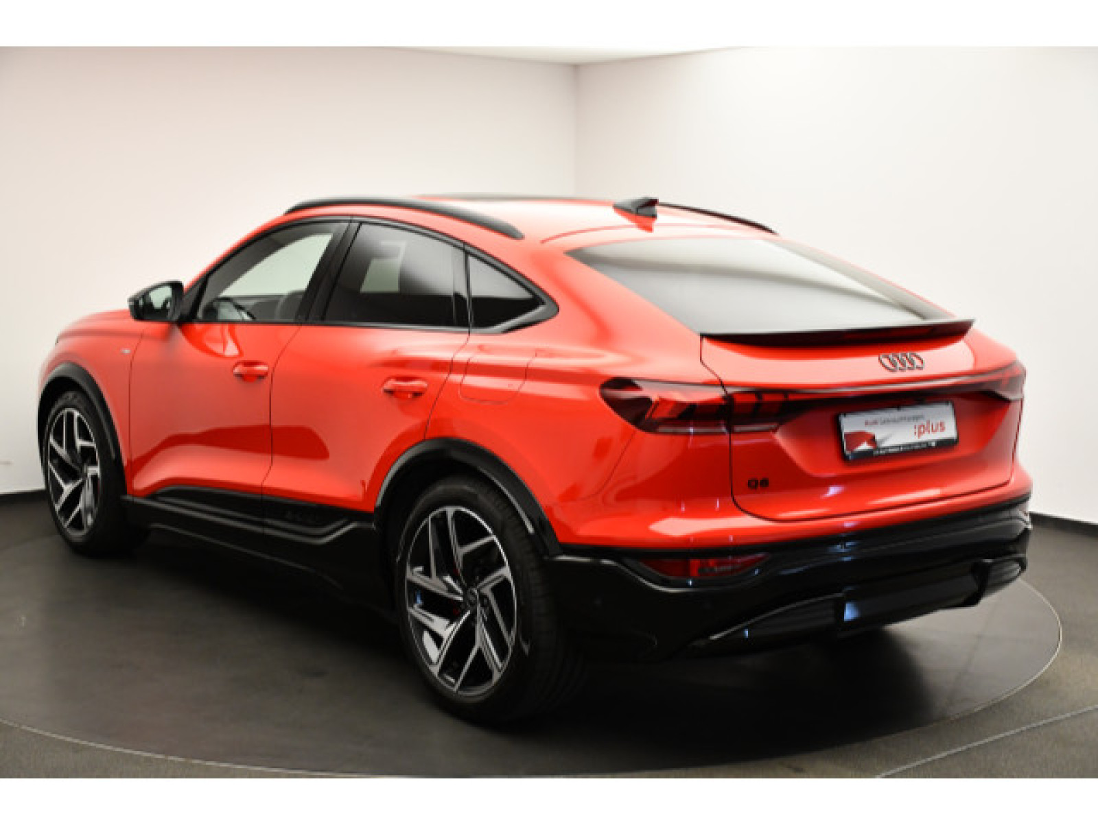 Audi - Q6 Sportback e-tron_19