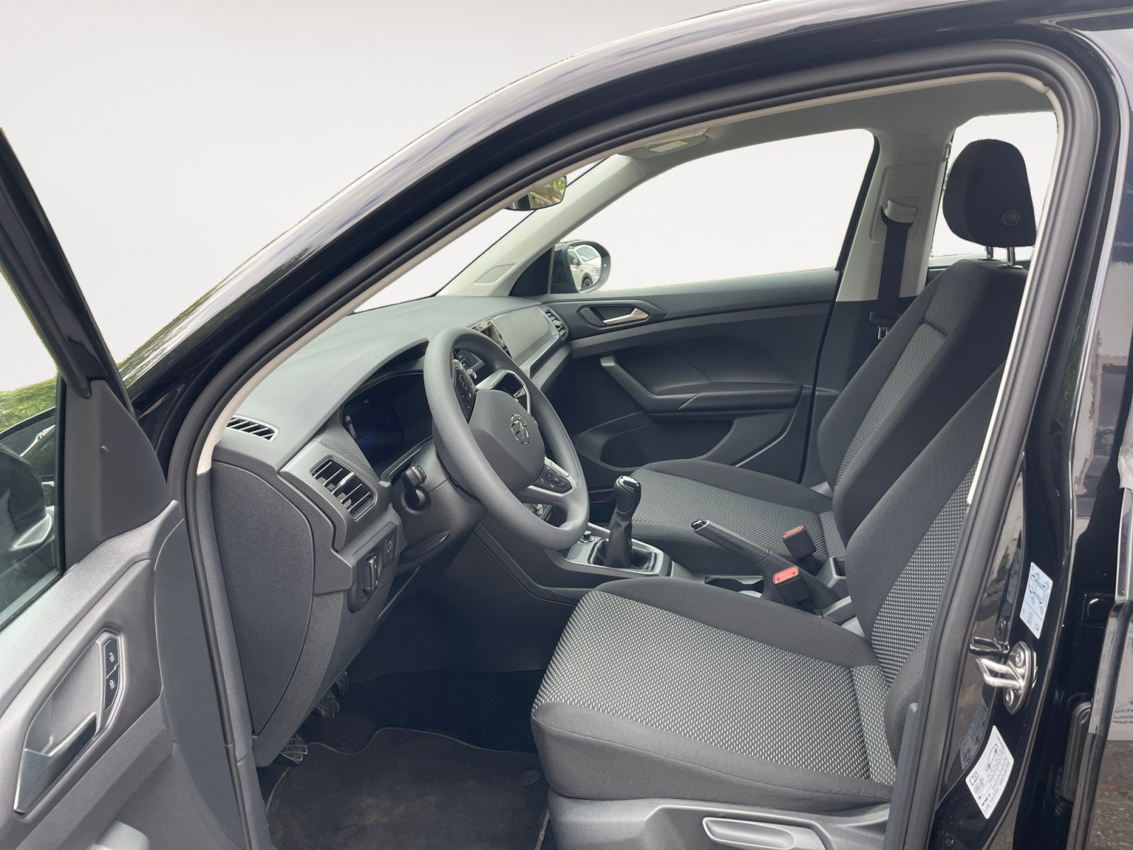 Volkswagen - T-Cross_10