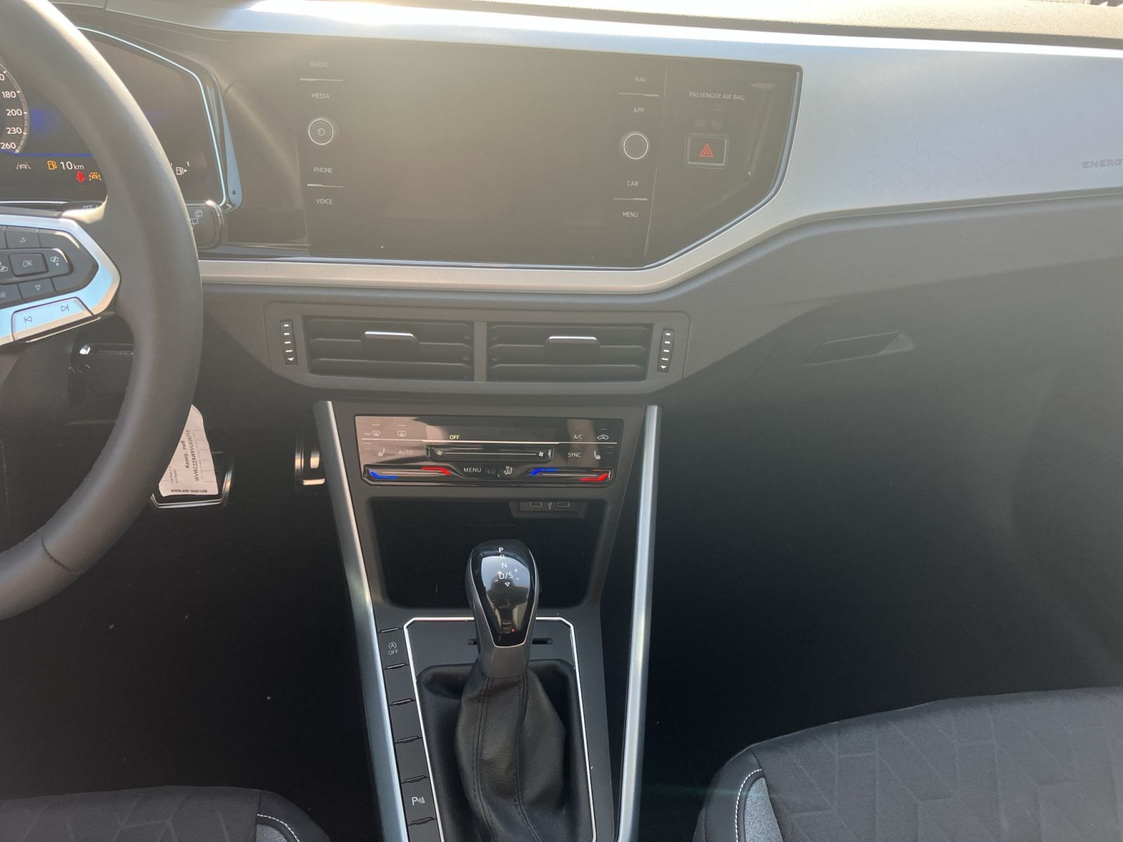 Volkswagen - Polo_14