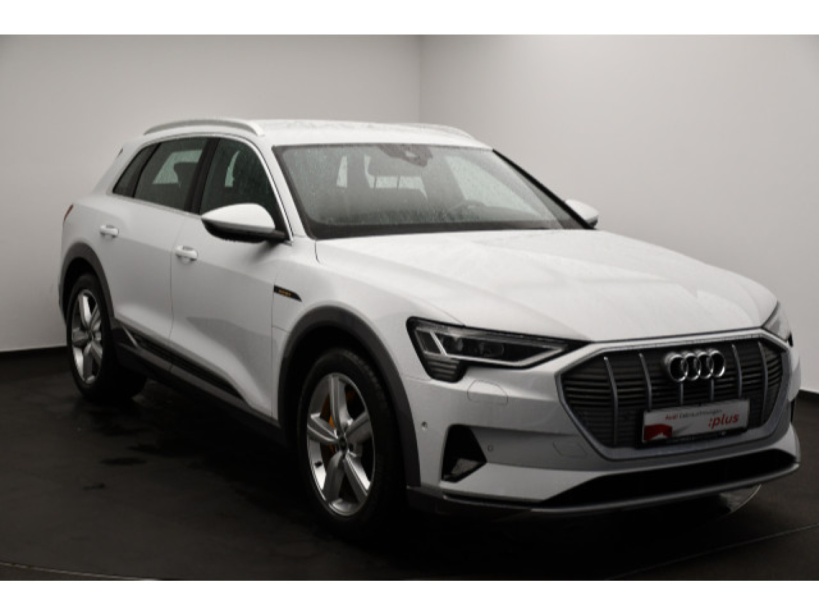 Audi - e-tron_14
