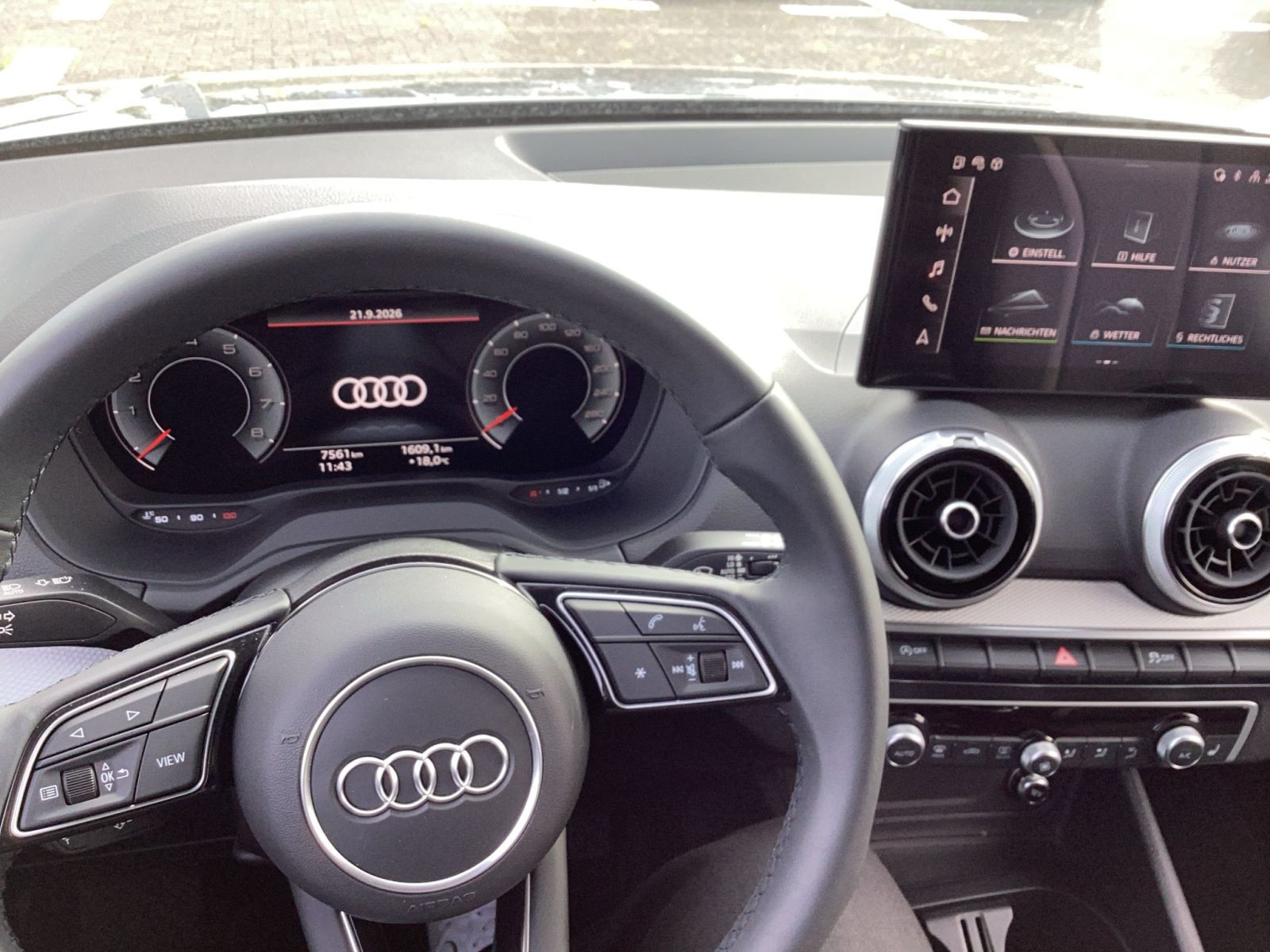 Audi - Q2_7