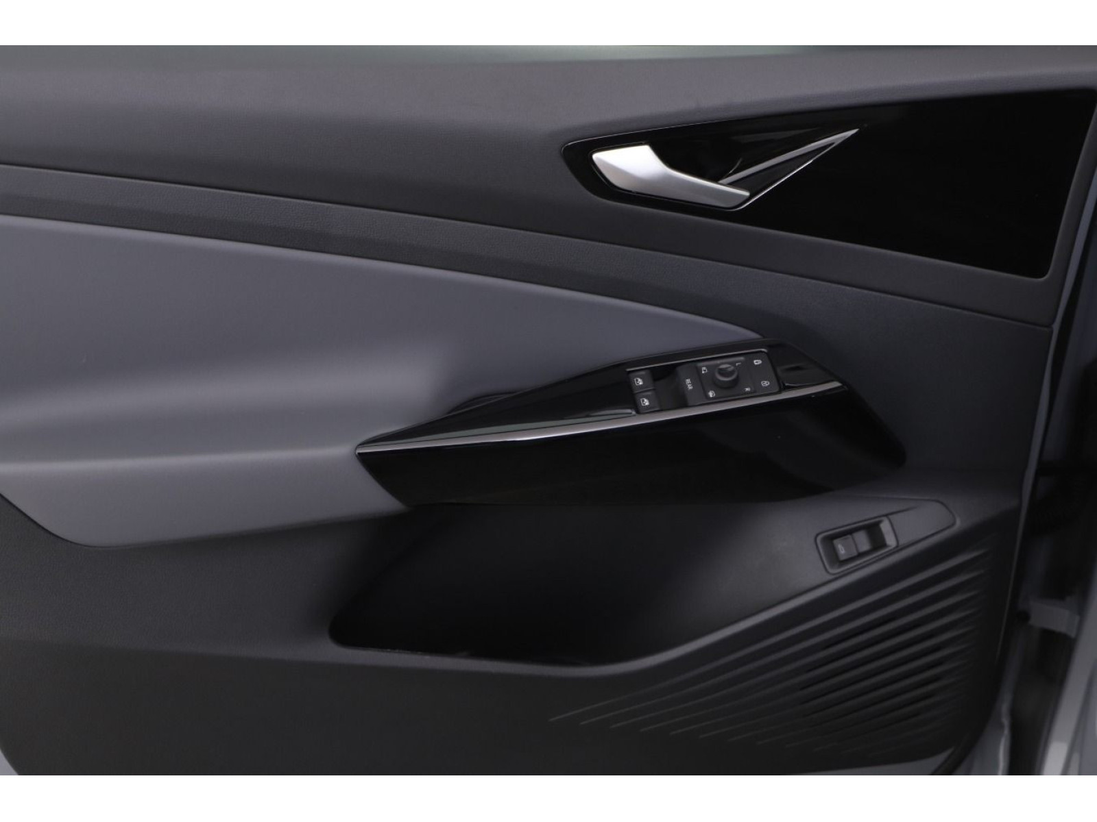 Volkswagen - ID.4_15