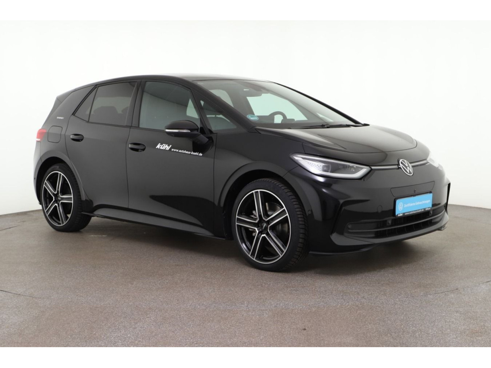 diagonal-frontansicht-aussen