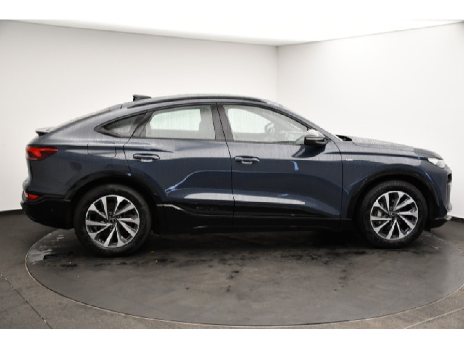 Audi - Q6 Sportback e-tron_20