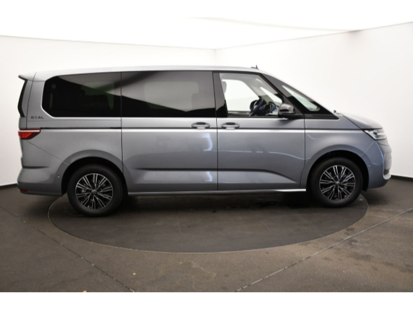 Volkswagen - T7 Multivan_19