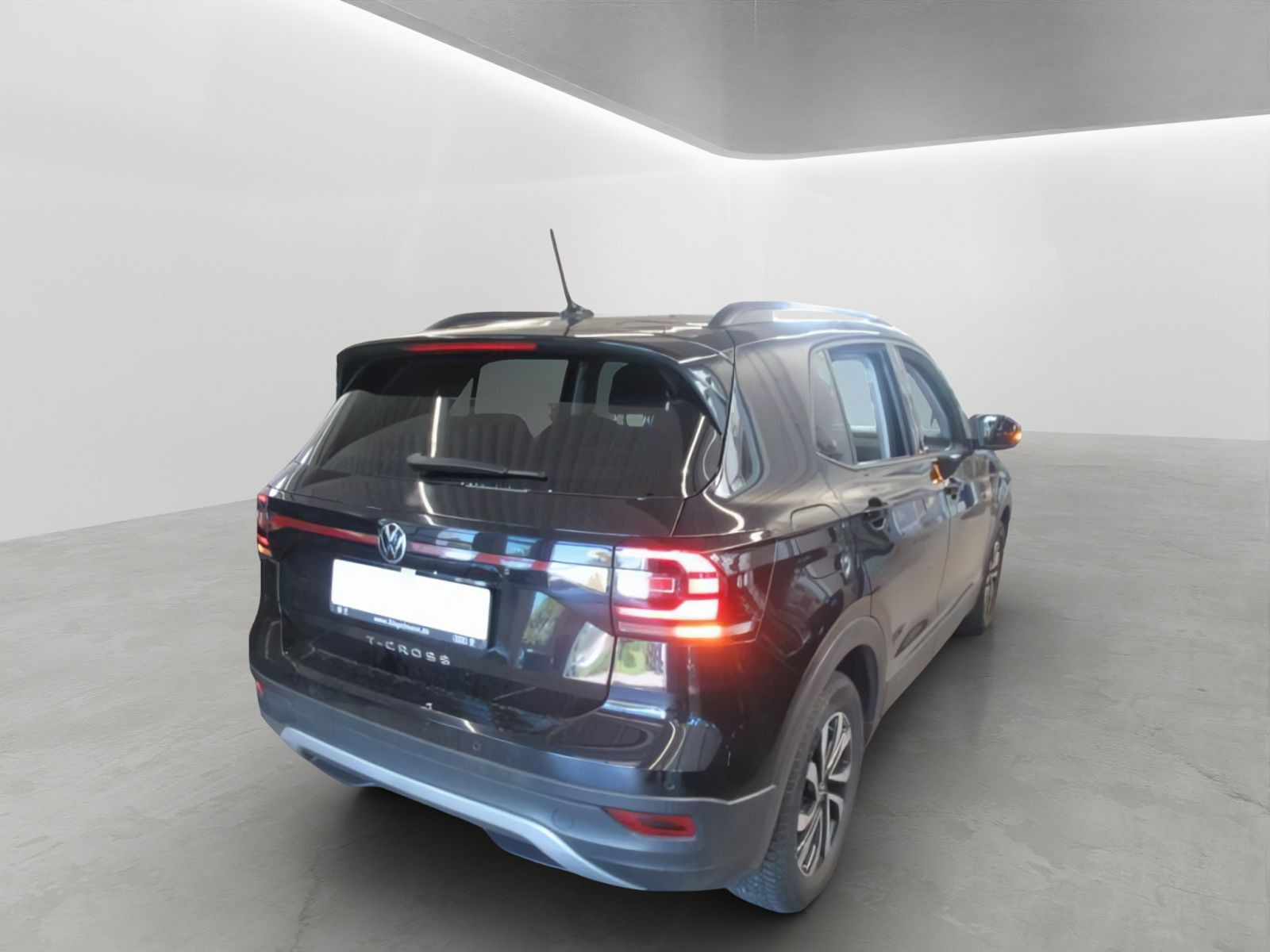 Volkswagen - T-Cross_3