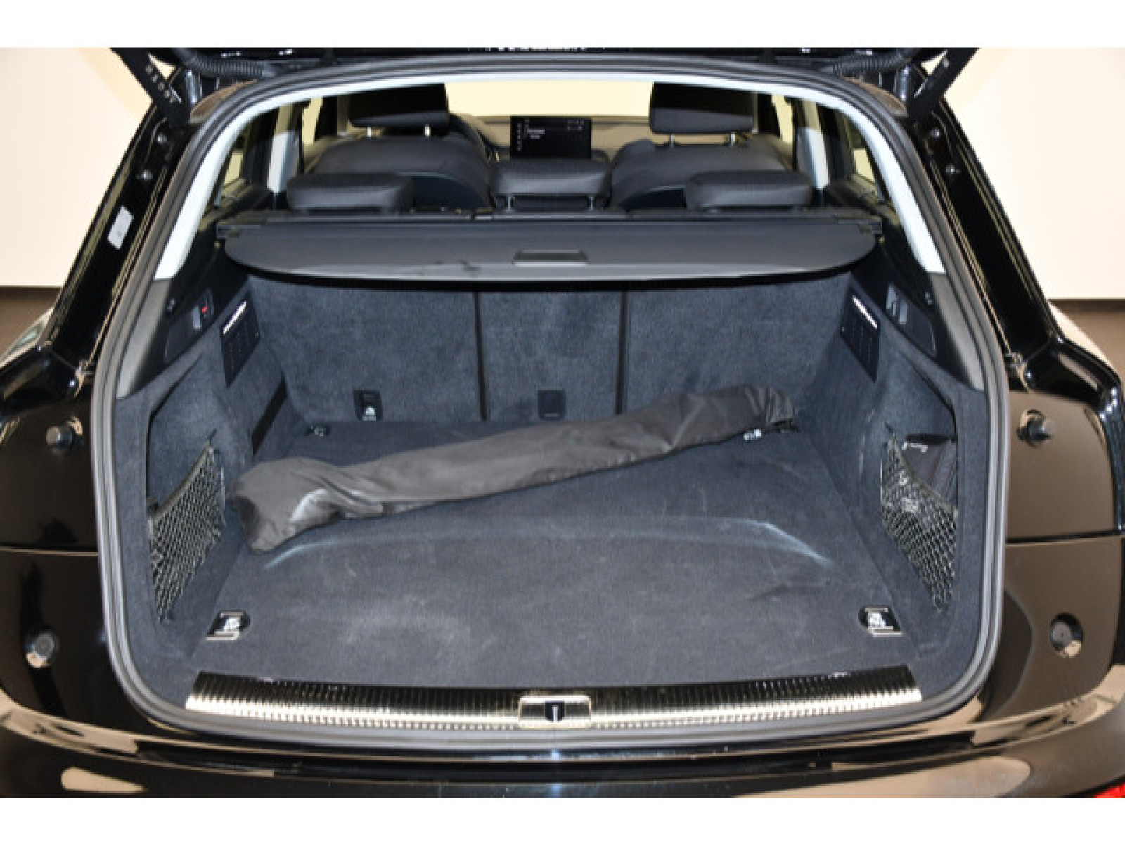 Audi - Q5_12