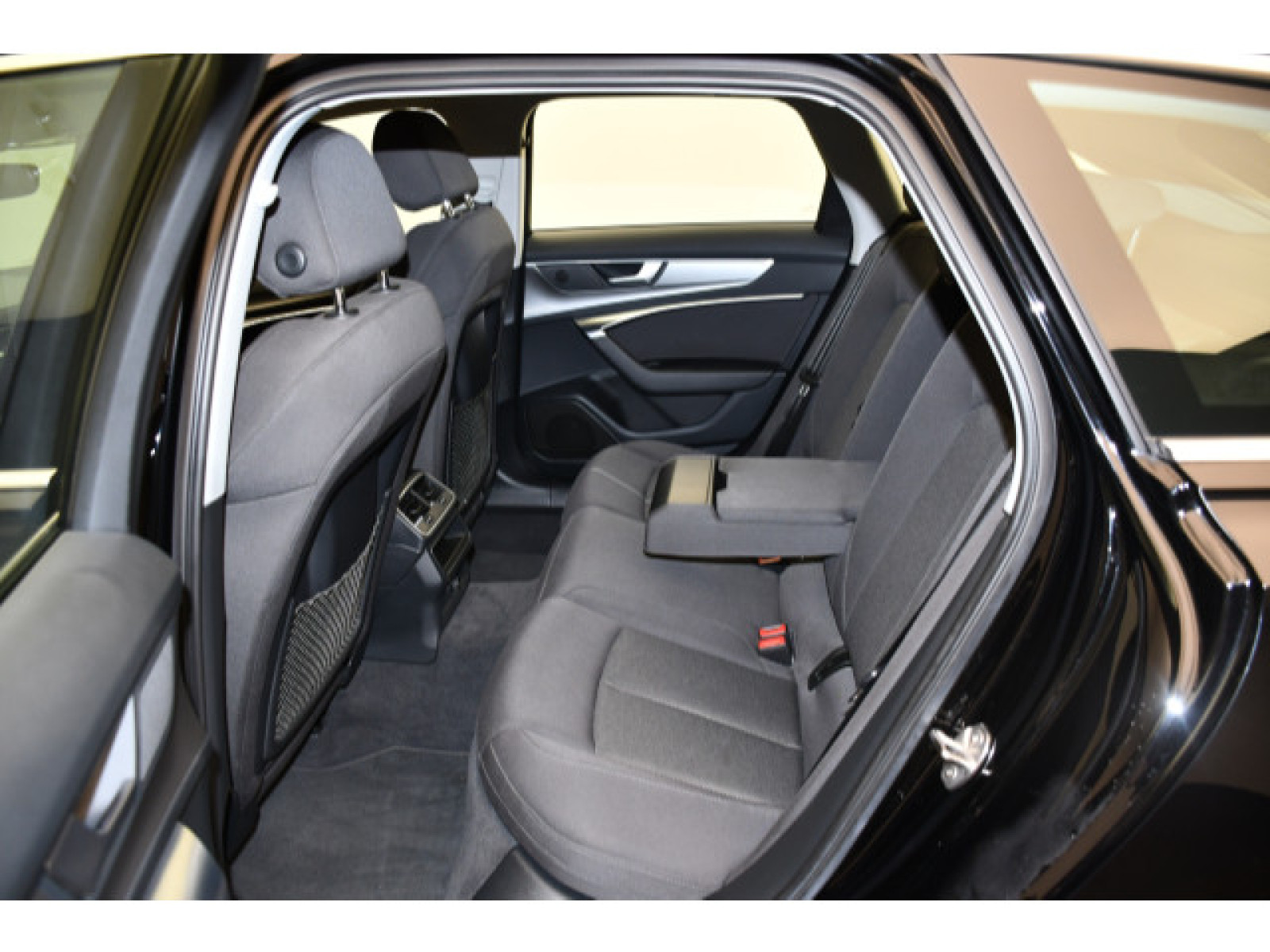 Audi - A6 Avant_9