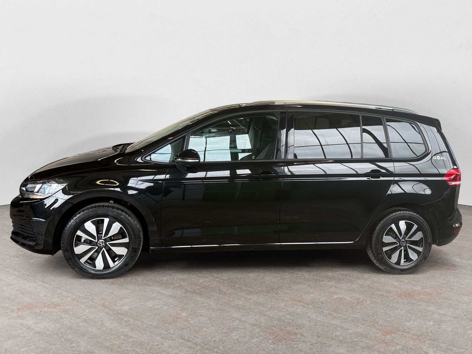 Volkswagen - Touran_3