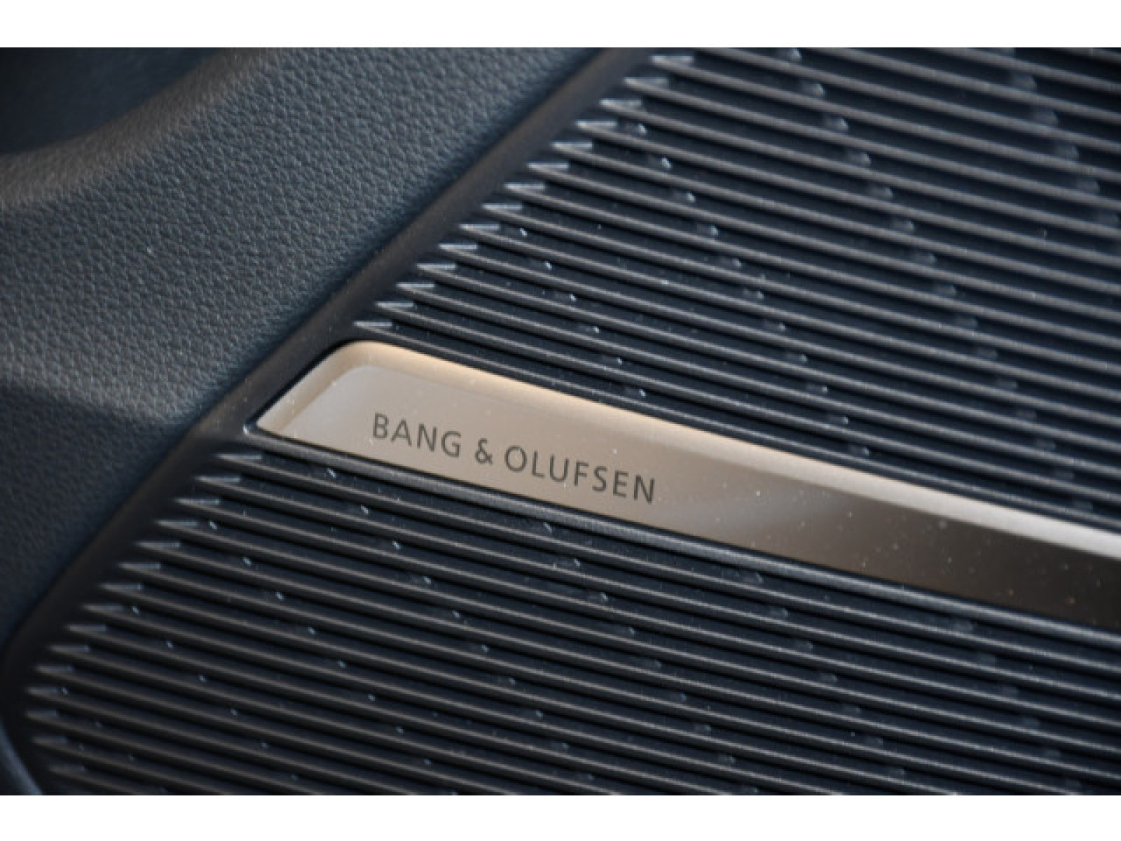 Audi - SQ7_10