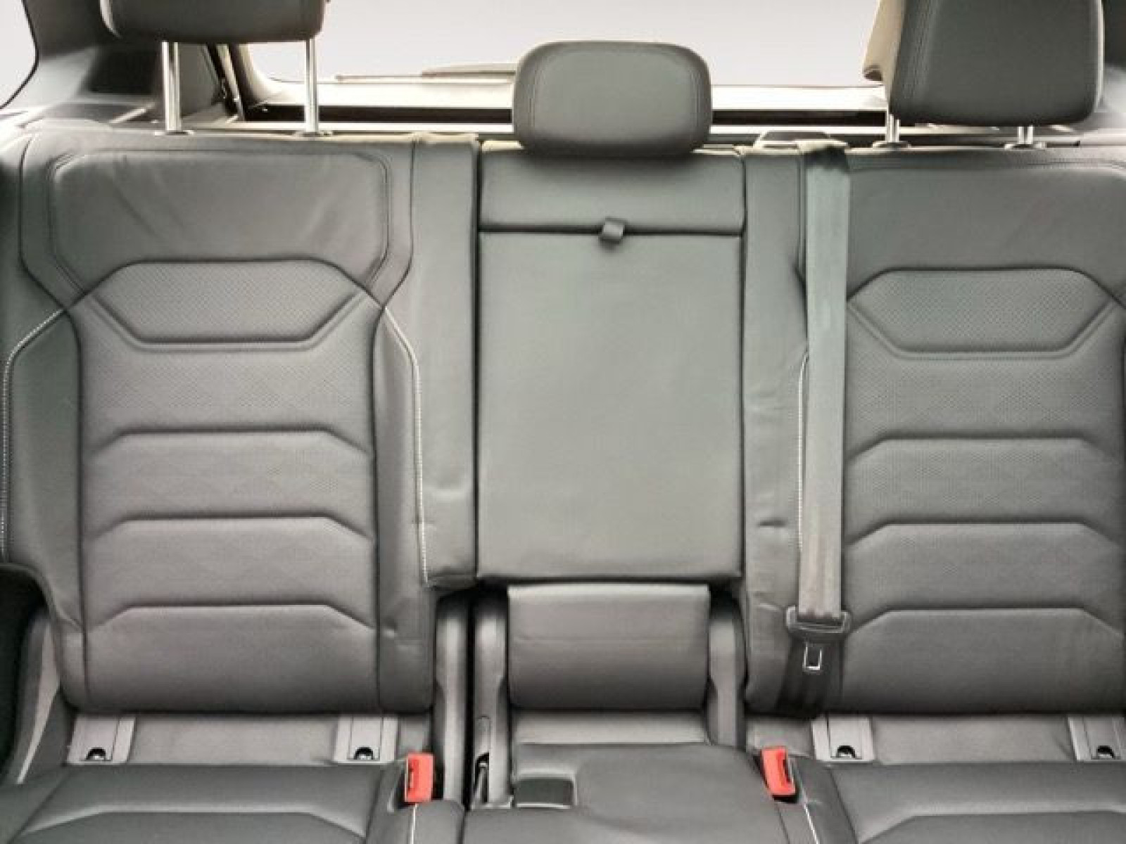 Volkswagen - Touareg_17