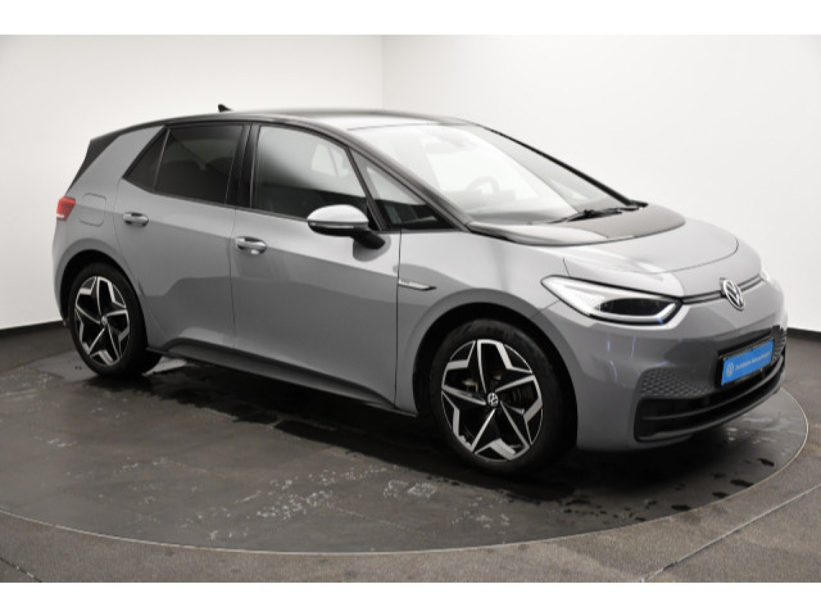 diagonal-frontansicht-aussen