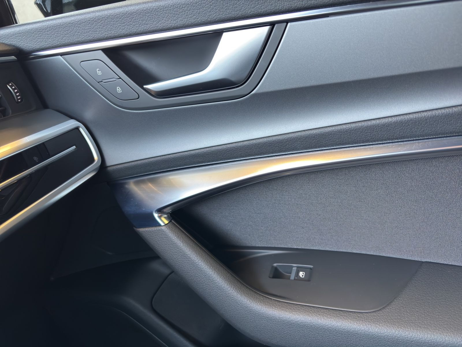 Audi - A6 Avant_16