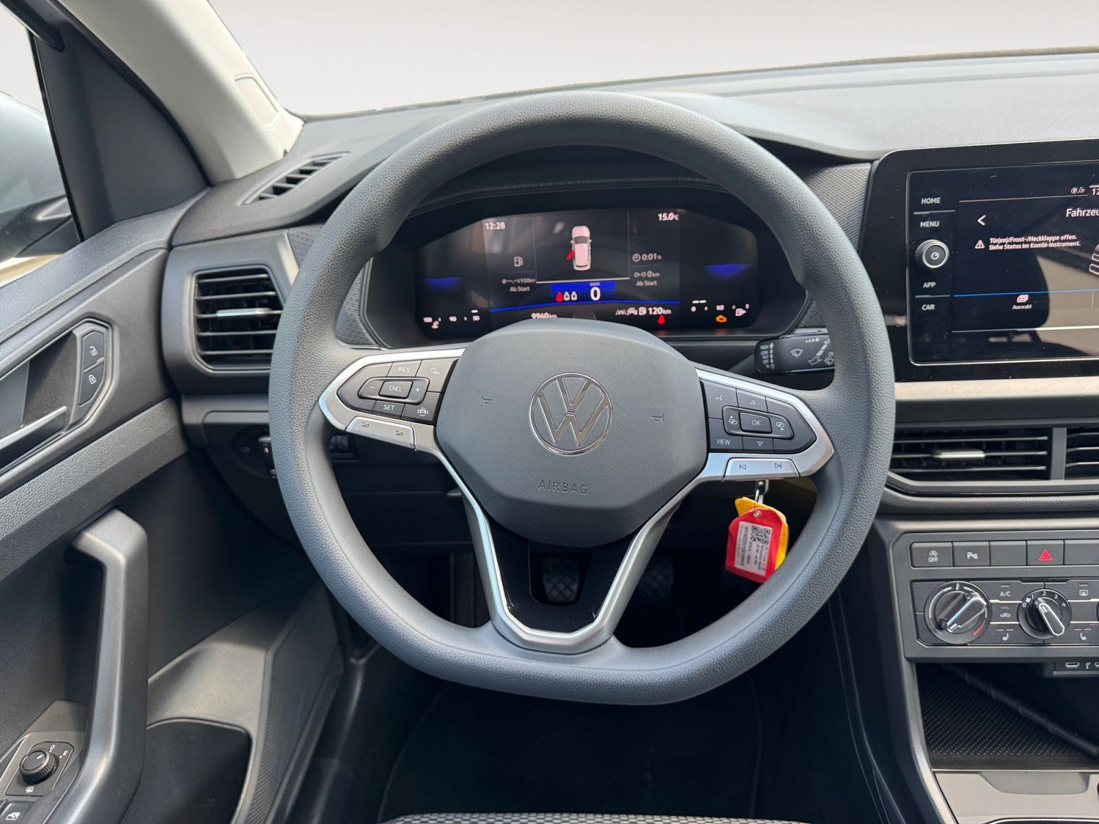 Volkswagen - T-Cross_13