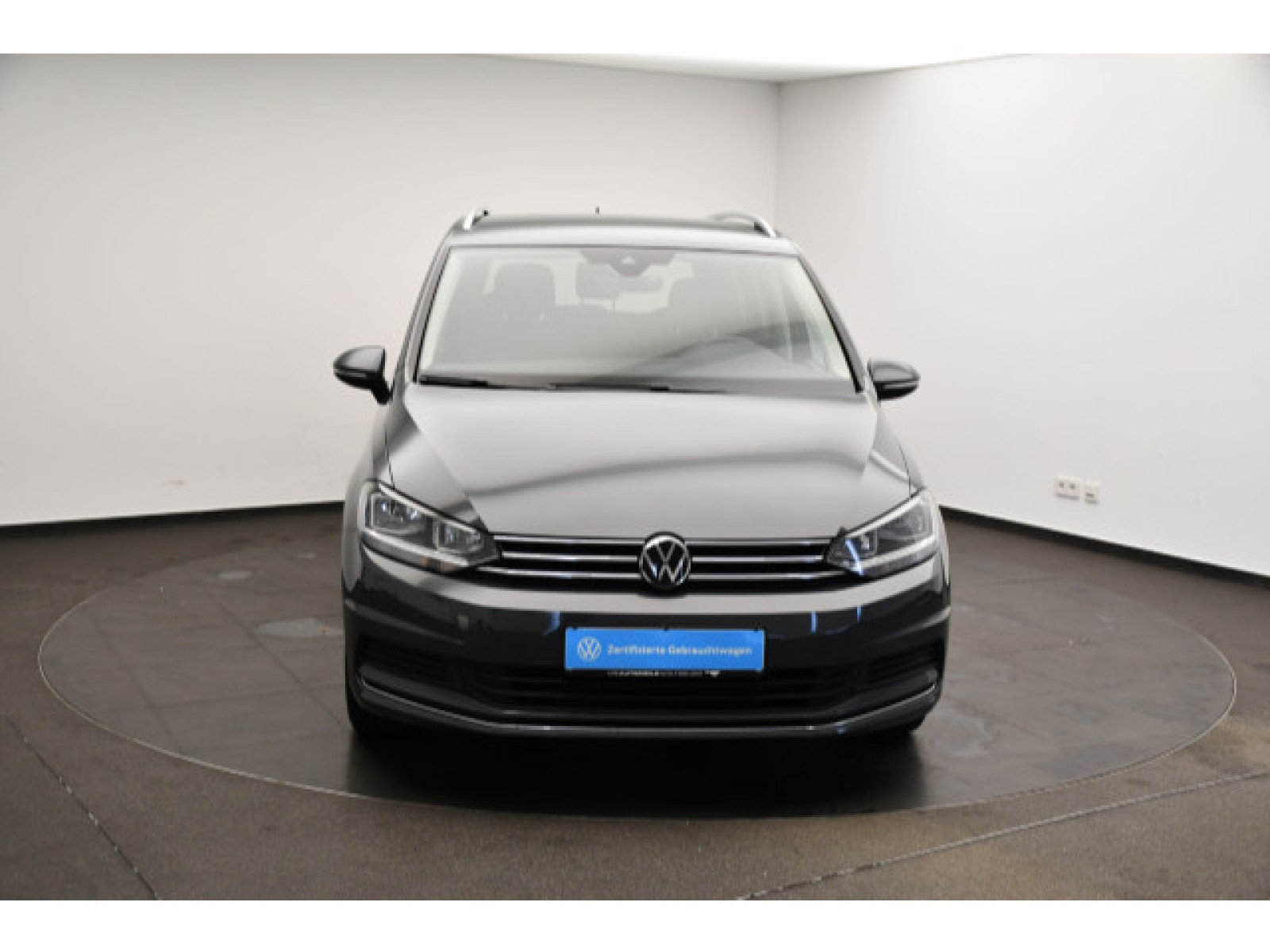 Volkswagen - Touran_16