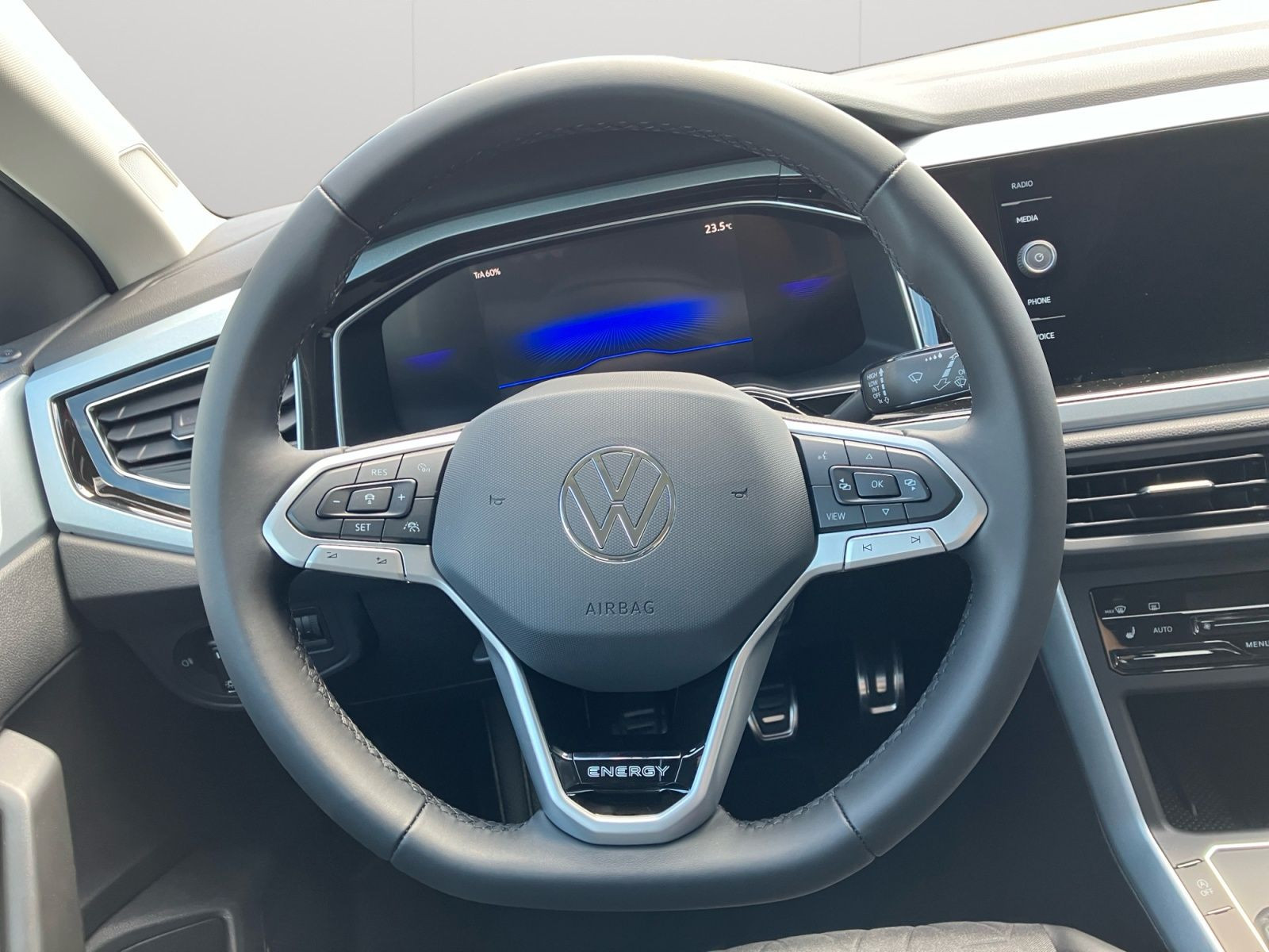 Volkswagen - Polo_13