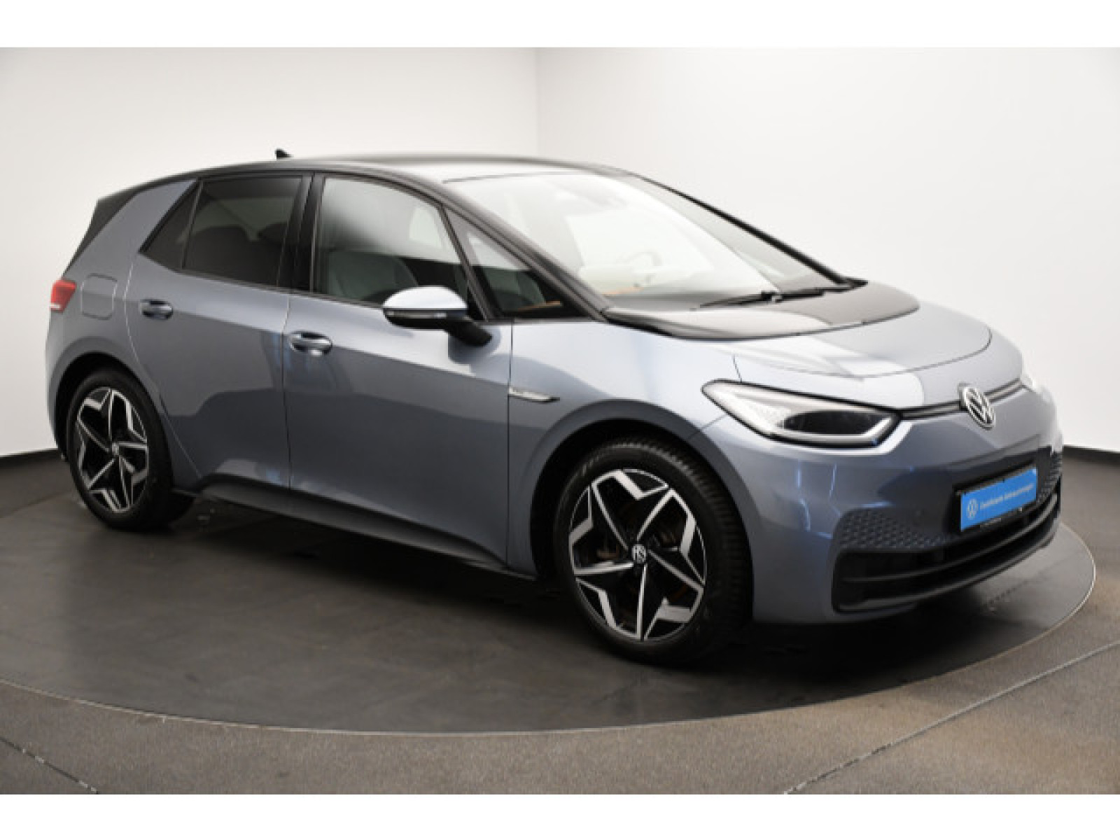 diagonal-frontansicht-aussen