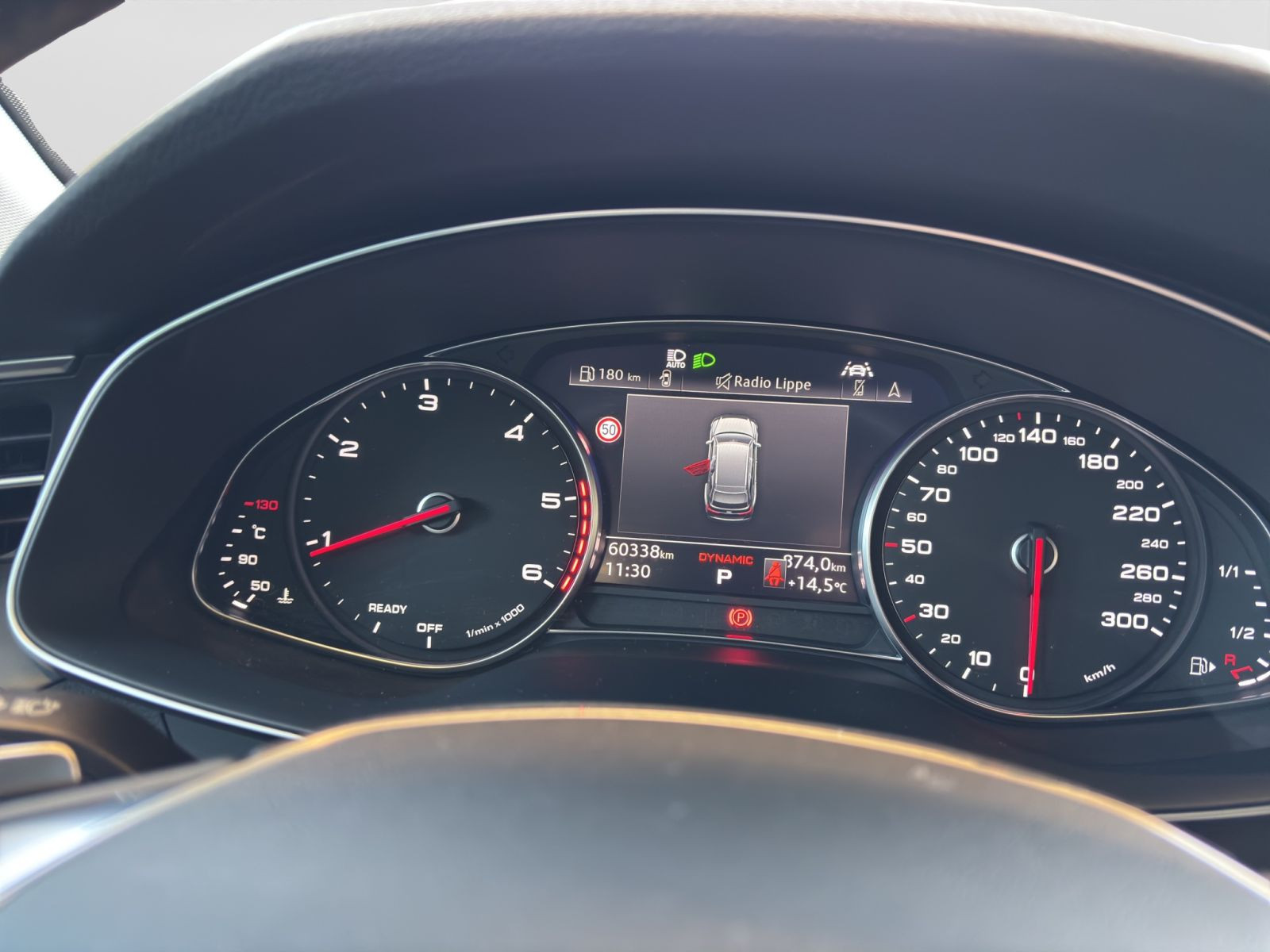 Audi - A6 Avant_12