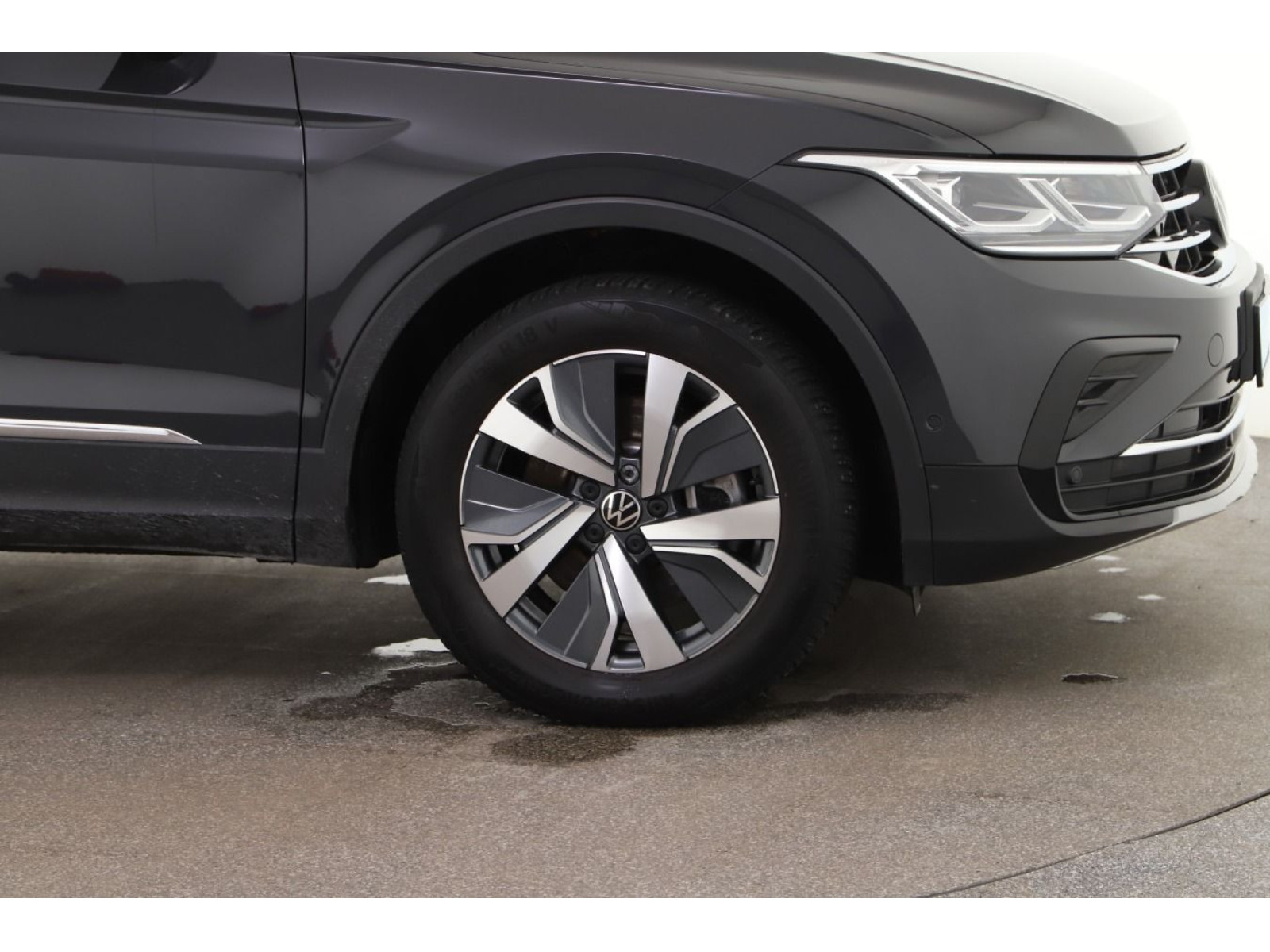 Volkswagen - Tiguan_3