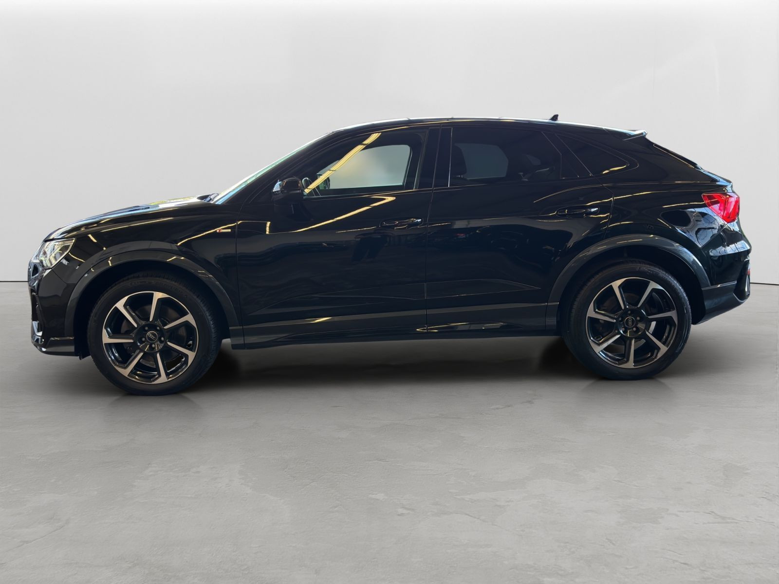 Audi - Q3 Sportback_3