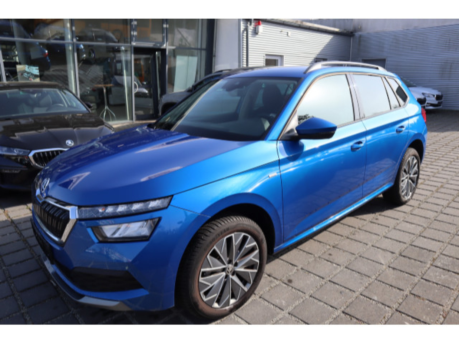 diagonal-frontansicht-aussen