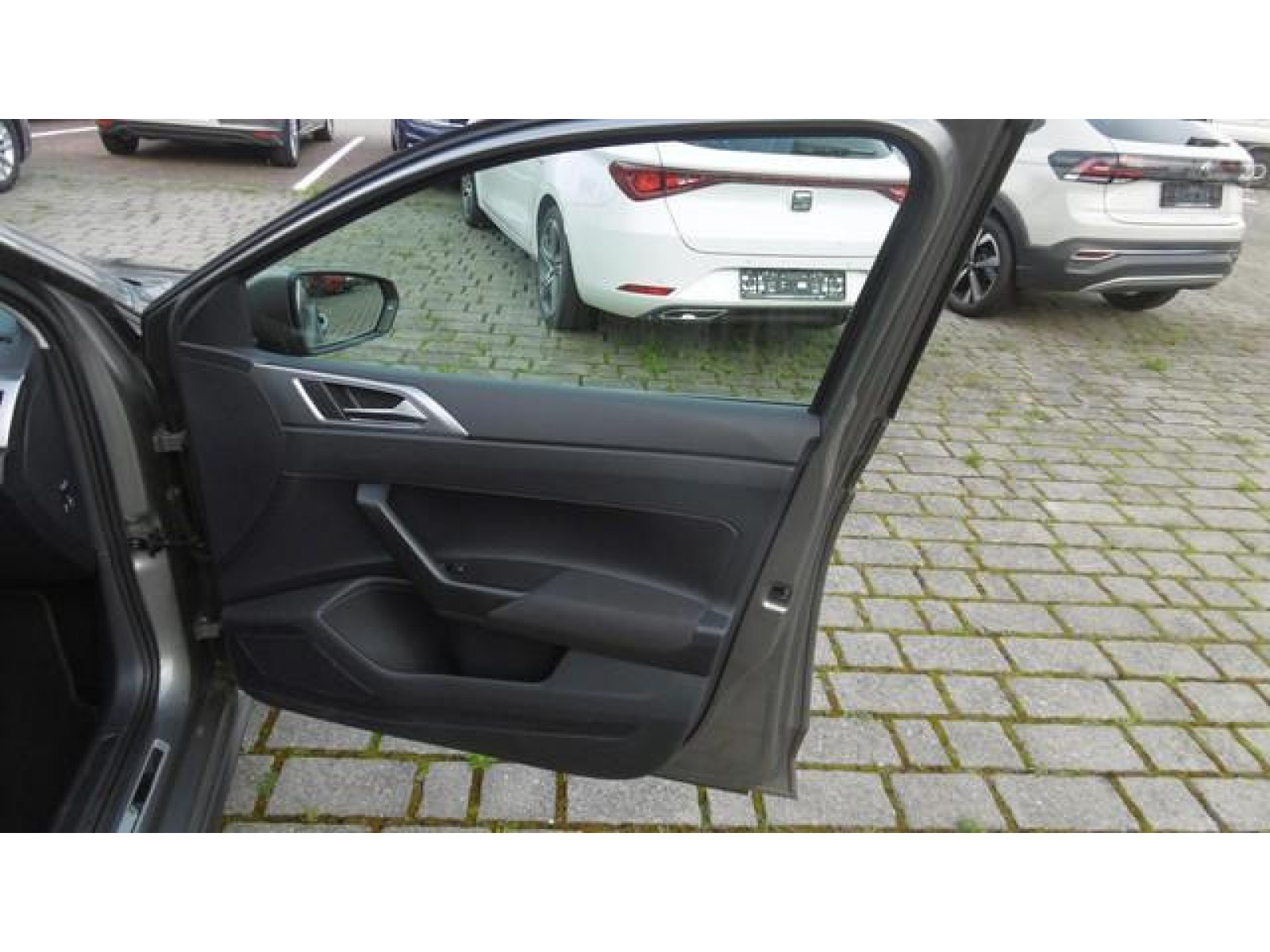 Volkswagen - Polo_19
