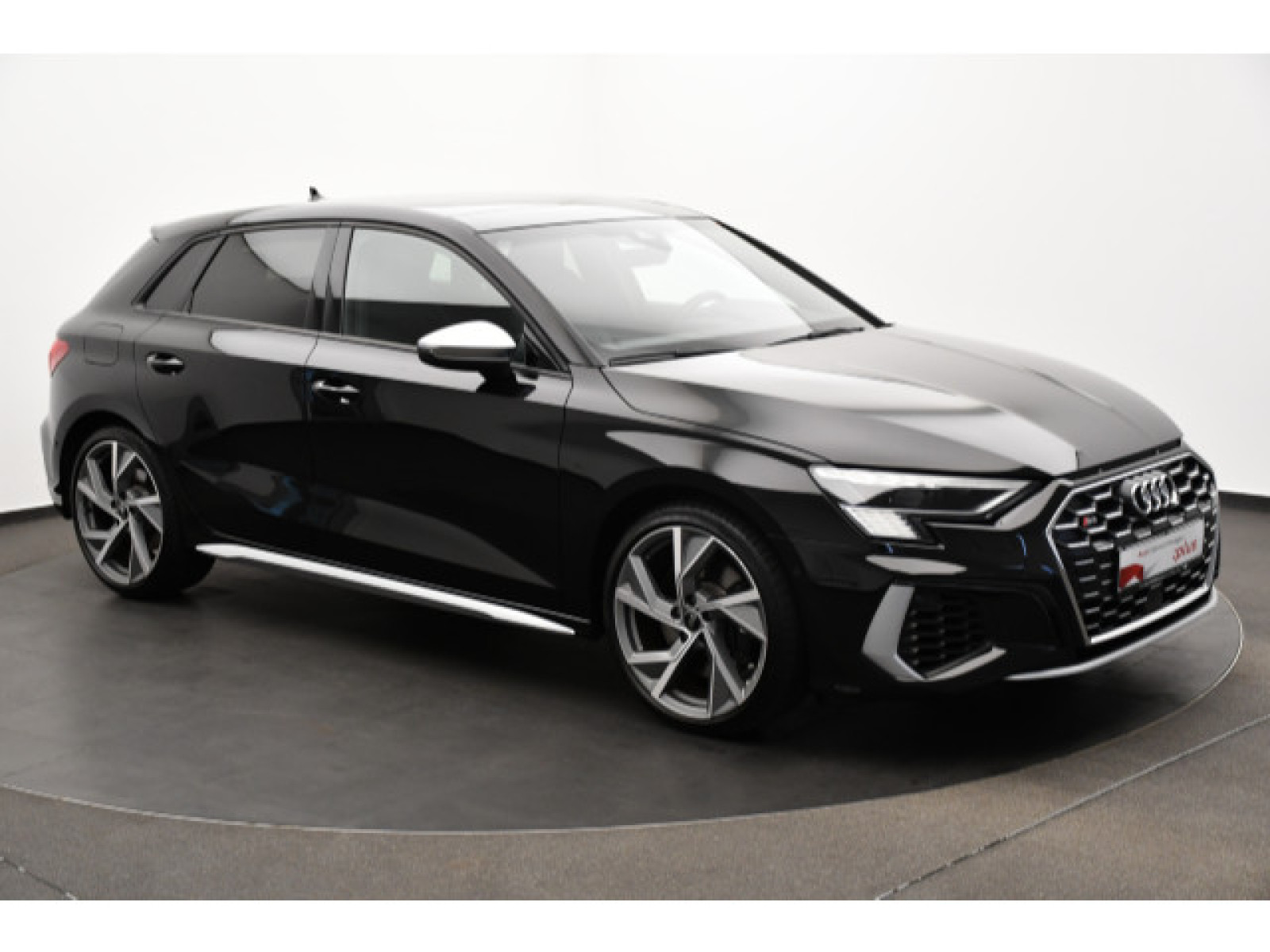 diagonal-frontansicht-aussen diagonal-frontansicht-aussen