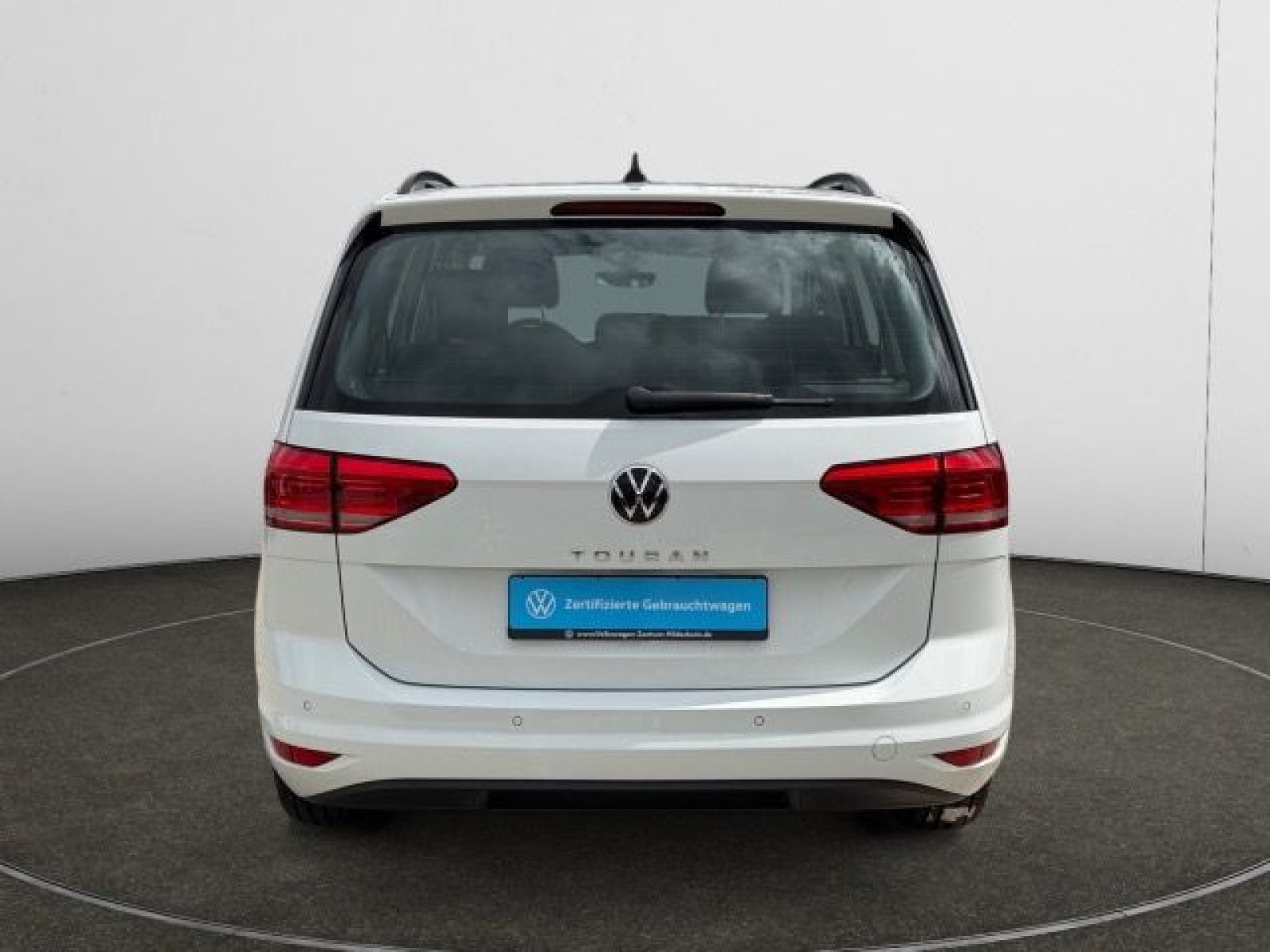 Volkswagen - Touran_4