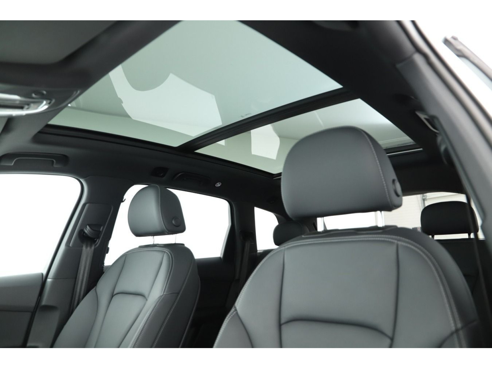 Audi - Q7_9