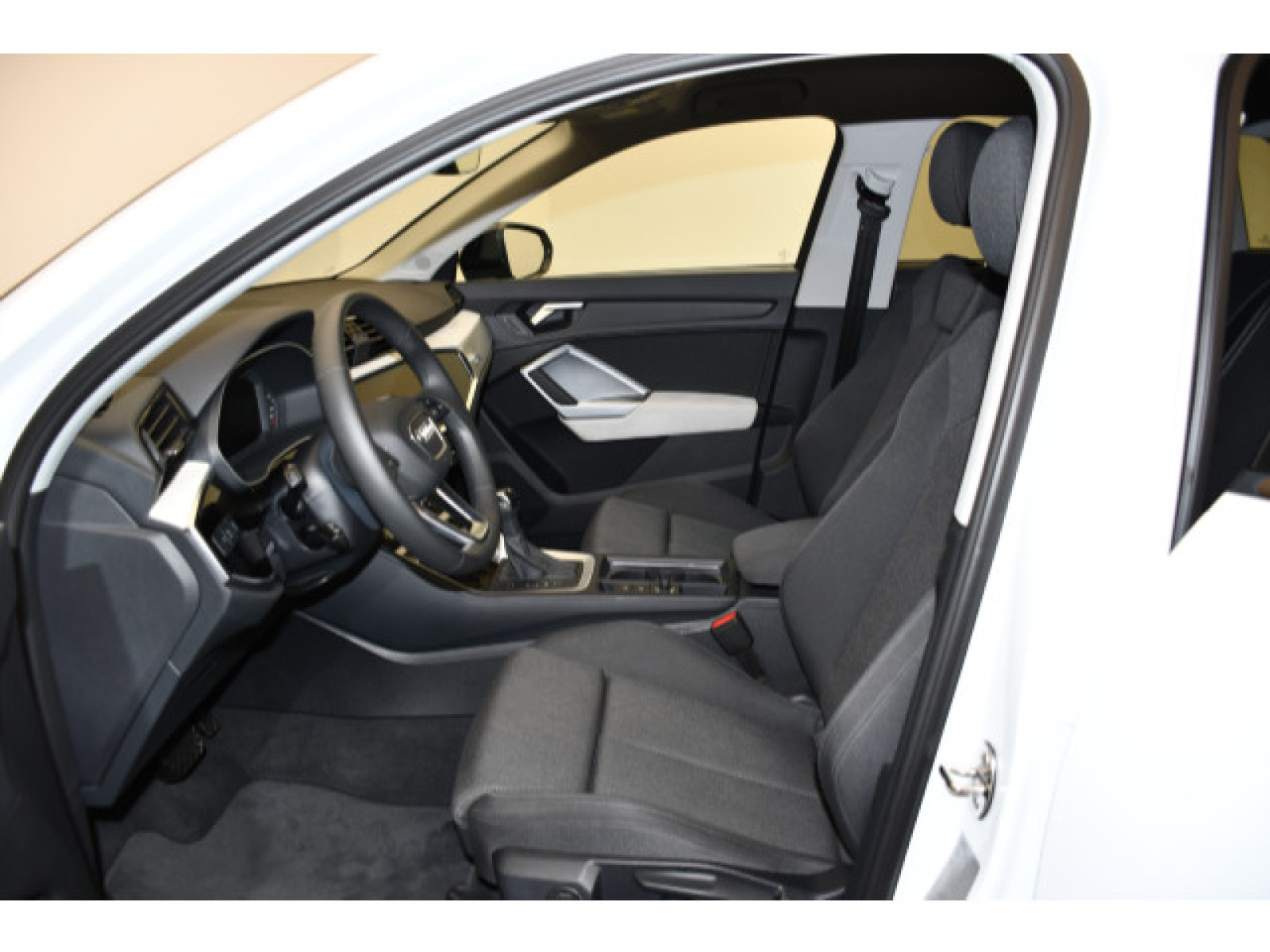 Audi - Q3_5